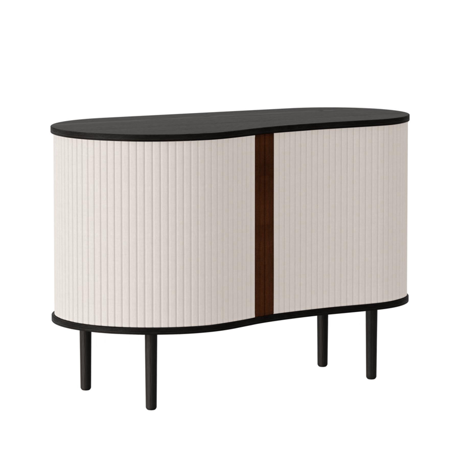 Elegante Audacious Kommode von Umage in sanften Farben, ideal für eine stilvolle und funktionale Einrichtung in jedem Raum.