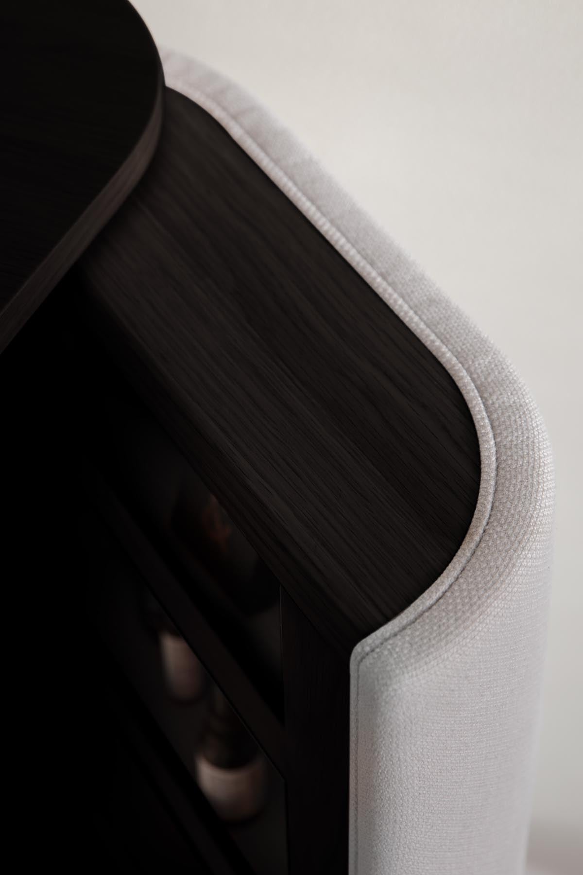 Treasures Dresser in Sterling präsentiert im Onlineshop von KAQTU Design AG. Kommode ist von Umage