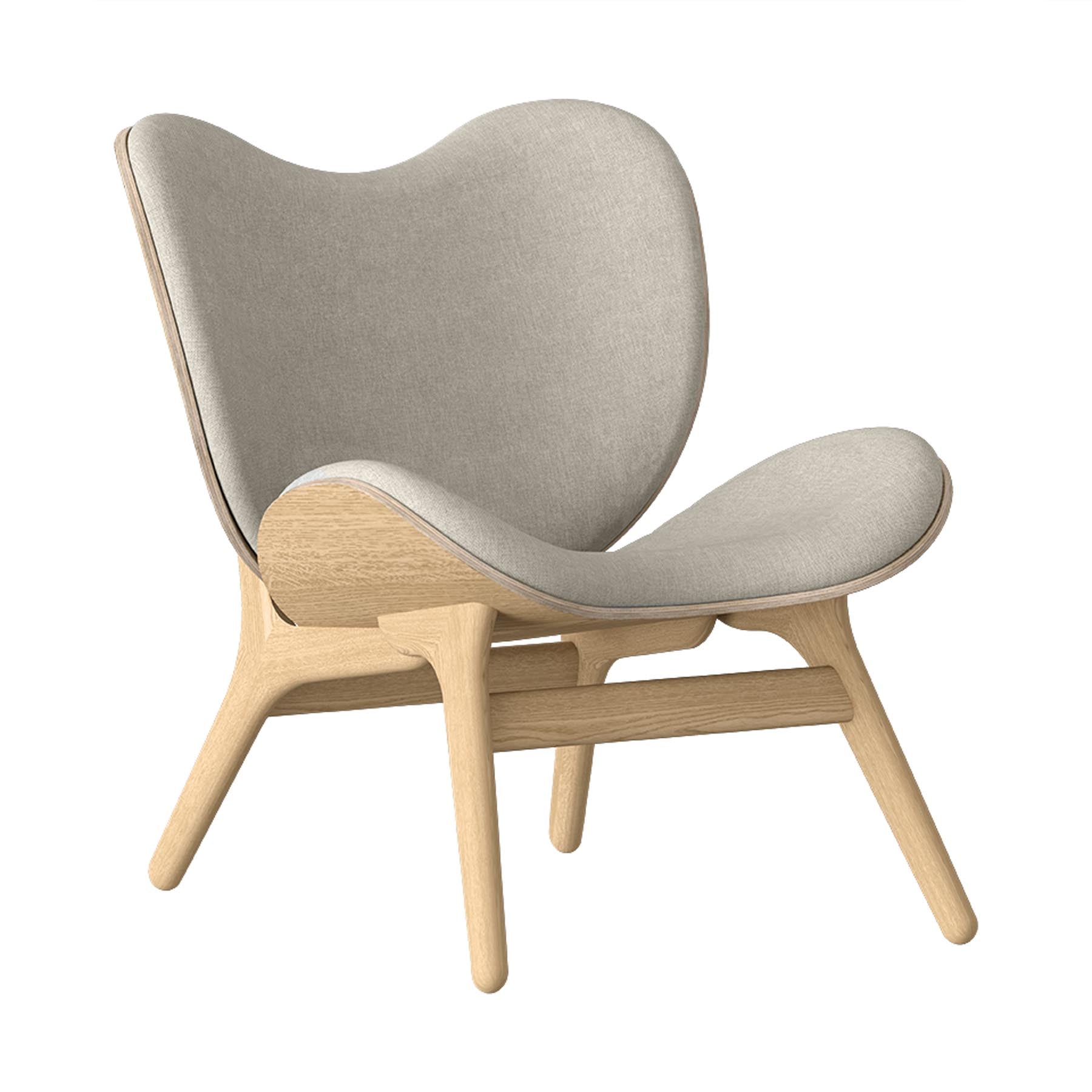 Eleganter Low Sessel A Conversation Piece von Umage, ideal für entspannte Momente und stilvolle Einrichtungselemente.