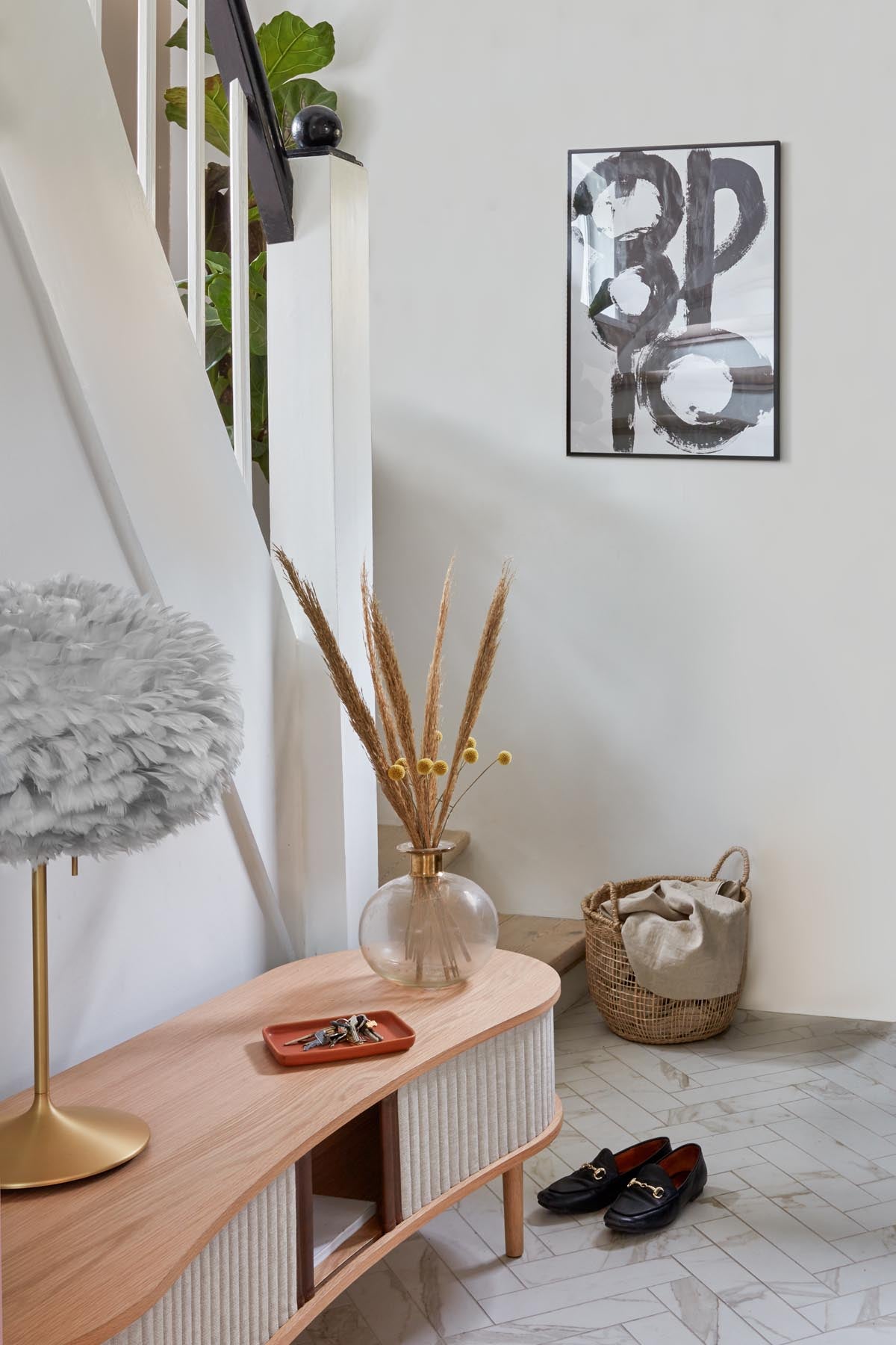 Audacious TV Bank in Sterling präsentiert im Onlineshop von KAQTU Design AG. TV-Möbel ist von Umage