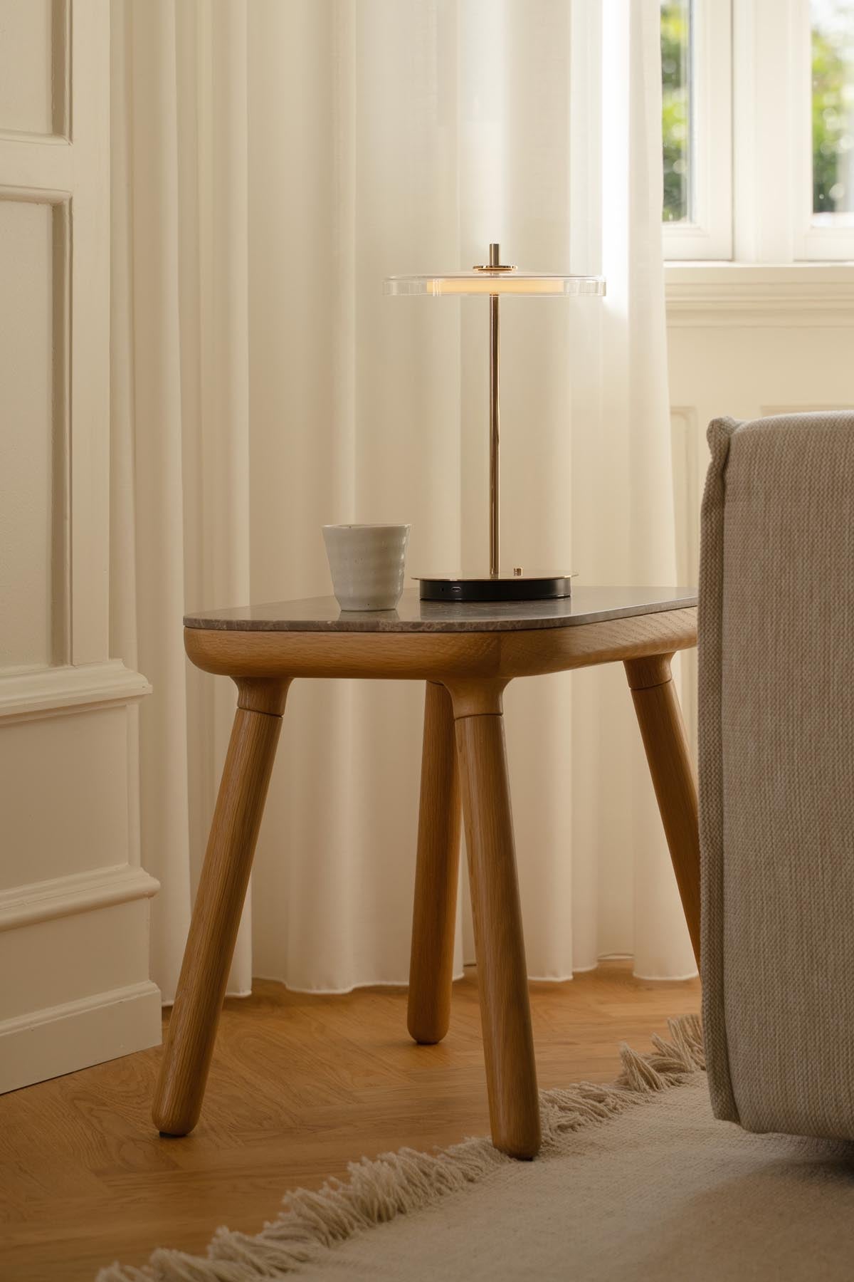 Eleganter Paff low Beistelltisch von Umage, ideal für kreative Raumgestaltungen und als praktisches Möbelstück für jeden Wohnstil.