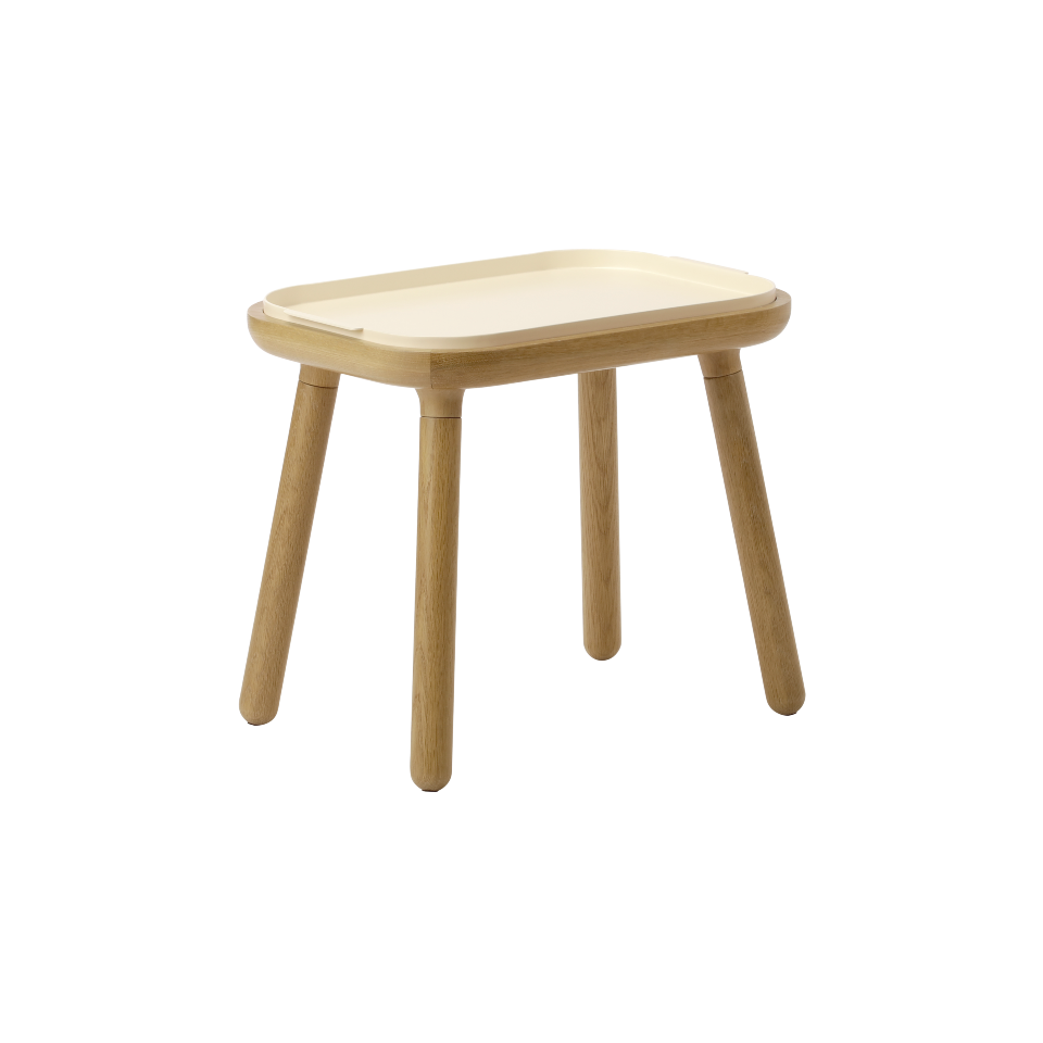 Moderner Paff low Beistelltisch in Pearl White von Umage, perfekt für kreative Wohnkonzepte und harmonische Raumgestaltung.