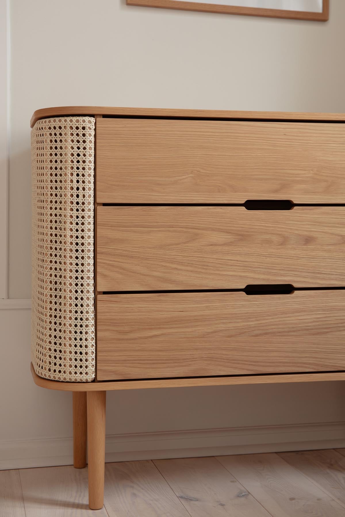 Treasures Dresser in Venetian Cane präsentiert im Onlineshop von KAQTU Design AG. Kommode ist von Umage