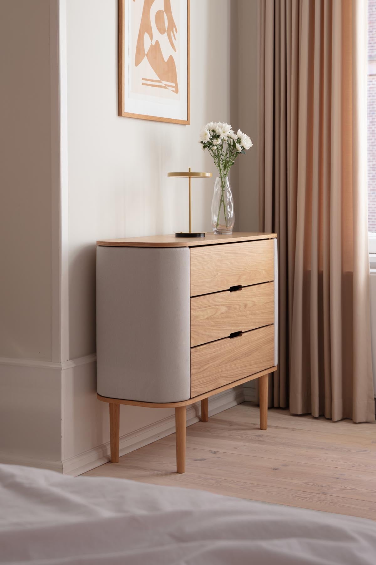 Treasures Dresser in White Sands präsentiert im Onlineshop von KAQTU Design AG. Kommode ist von Umage