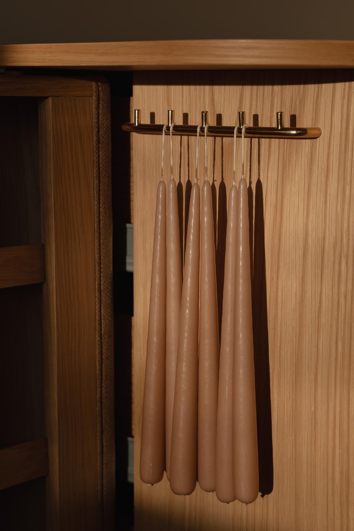 Treasures Dresser in White Sands präsentiert im Onlineshop von KAQTU Design AG. Kommode ist von Umage