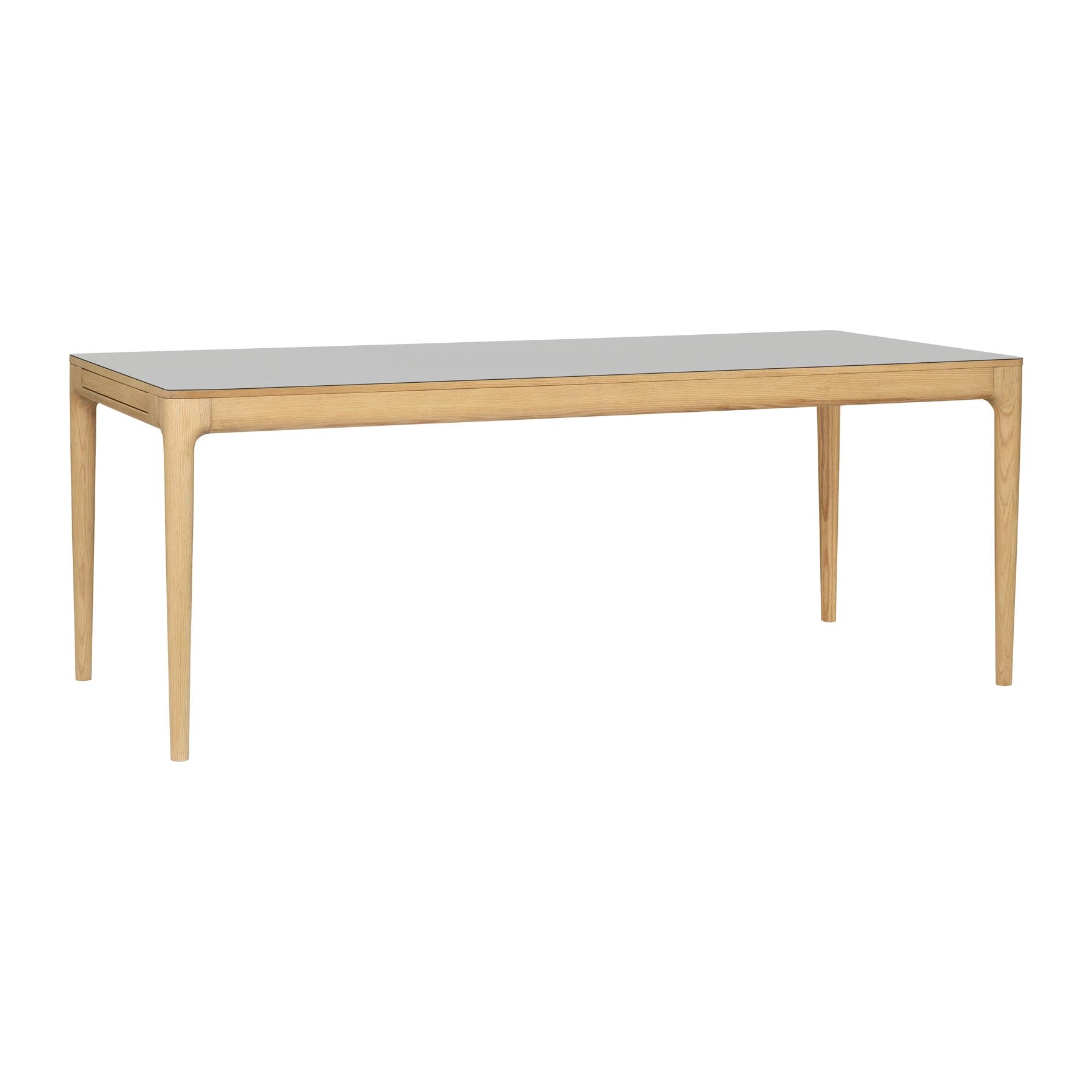 Moderner Heart'n'Soul Esstisch von Umage, ideal für stilvolle Essbereiche und gesellige Abende mit Familie und Freunden.