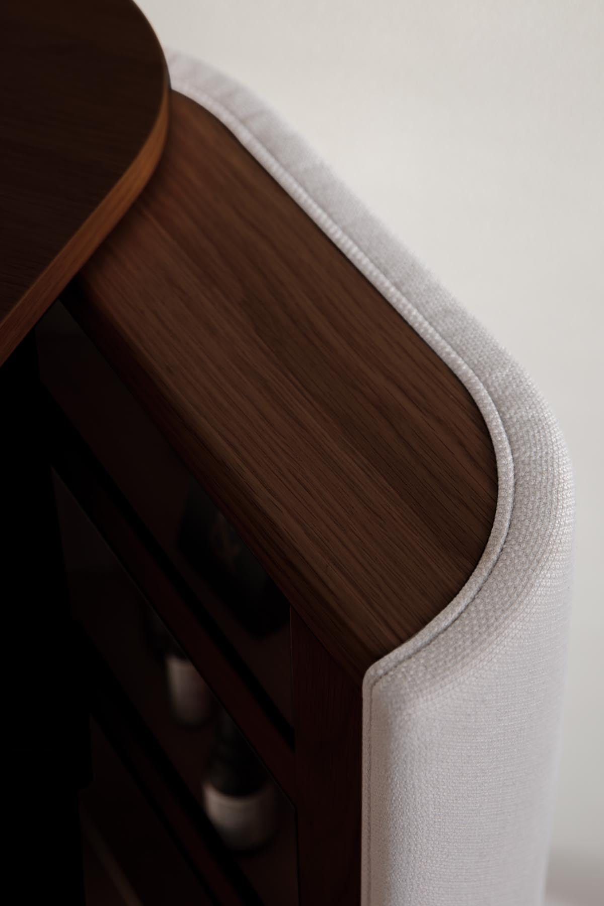 Treasures Dresser in Sterling präsentiert im Onlineshop von KAQTU Design AG. Kommode ist von Umage