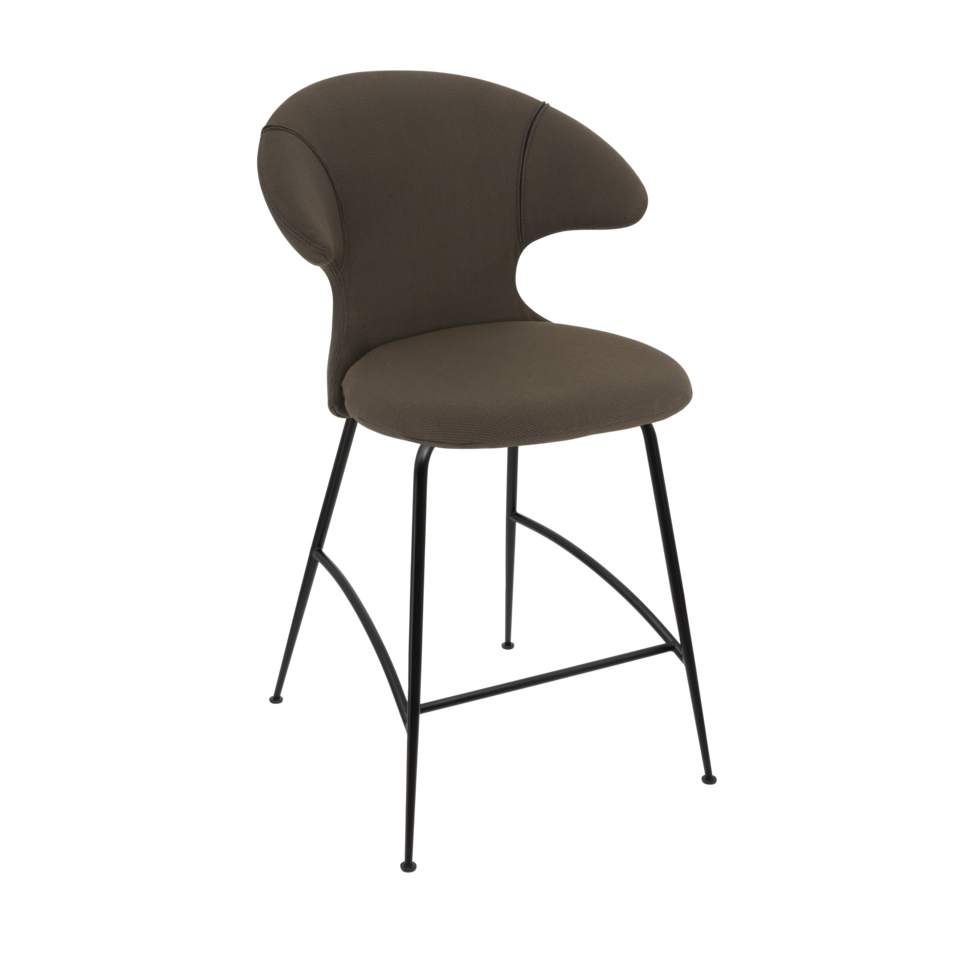 Moderner Barstuhl Time Flies von Umage in Mocca, ideal für stilvolle Bars, mit komfortablen Armlehnen und ansprechendem Design.