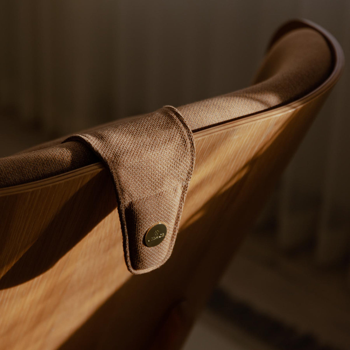 Neck Rest - Umage Sessel in Sugar Brown präsentiert im Onlineshop von KAQTU Design AG. Sessel-Zubehör ist von Umage