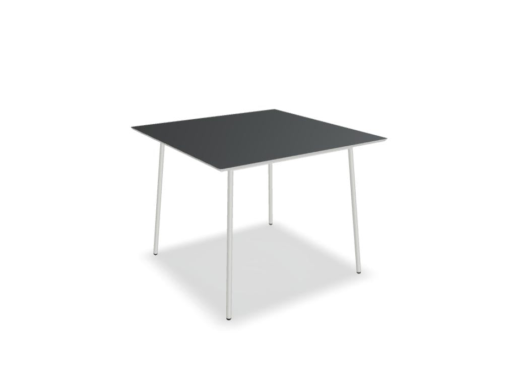 Unit UN14H - Hochtisch in FENIX Schwarz Matt präsentiert im Onlineshop von KAQTU Design AG. Hochtisch ist von Mdd