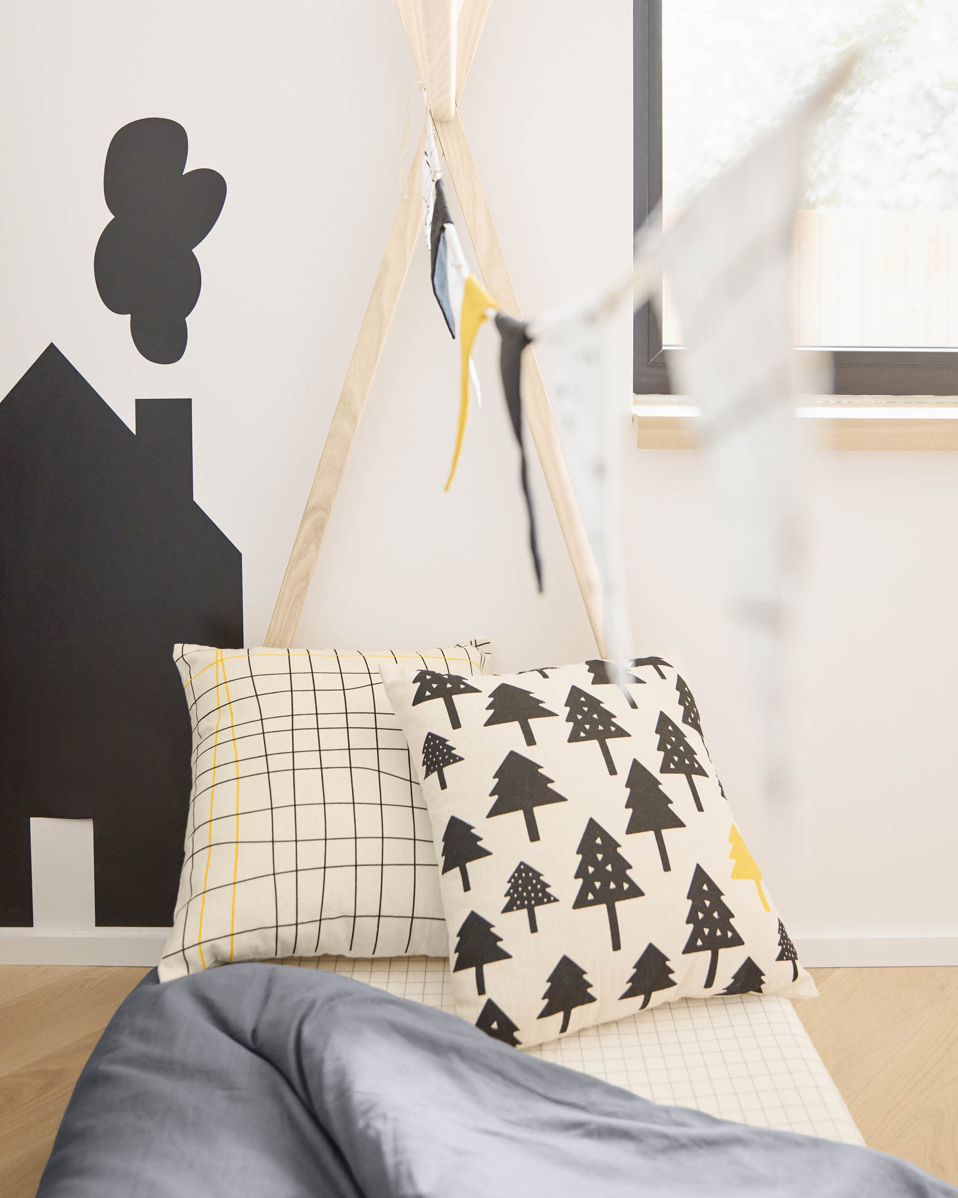 Die Valery Adaptive Foam Matratze 90 x 190 cm von Kave Home vereint Komfort, Hygiene und Sicherheit für einen erholsamen Schlaf deines Kindes.