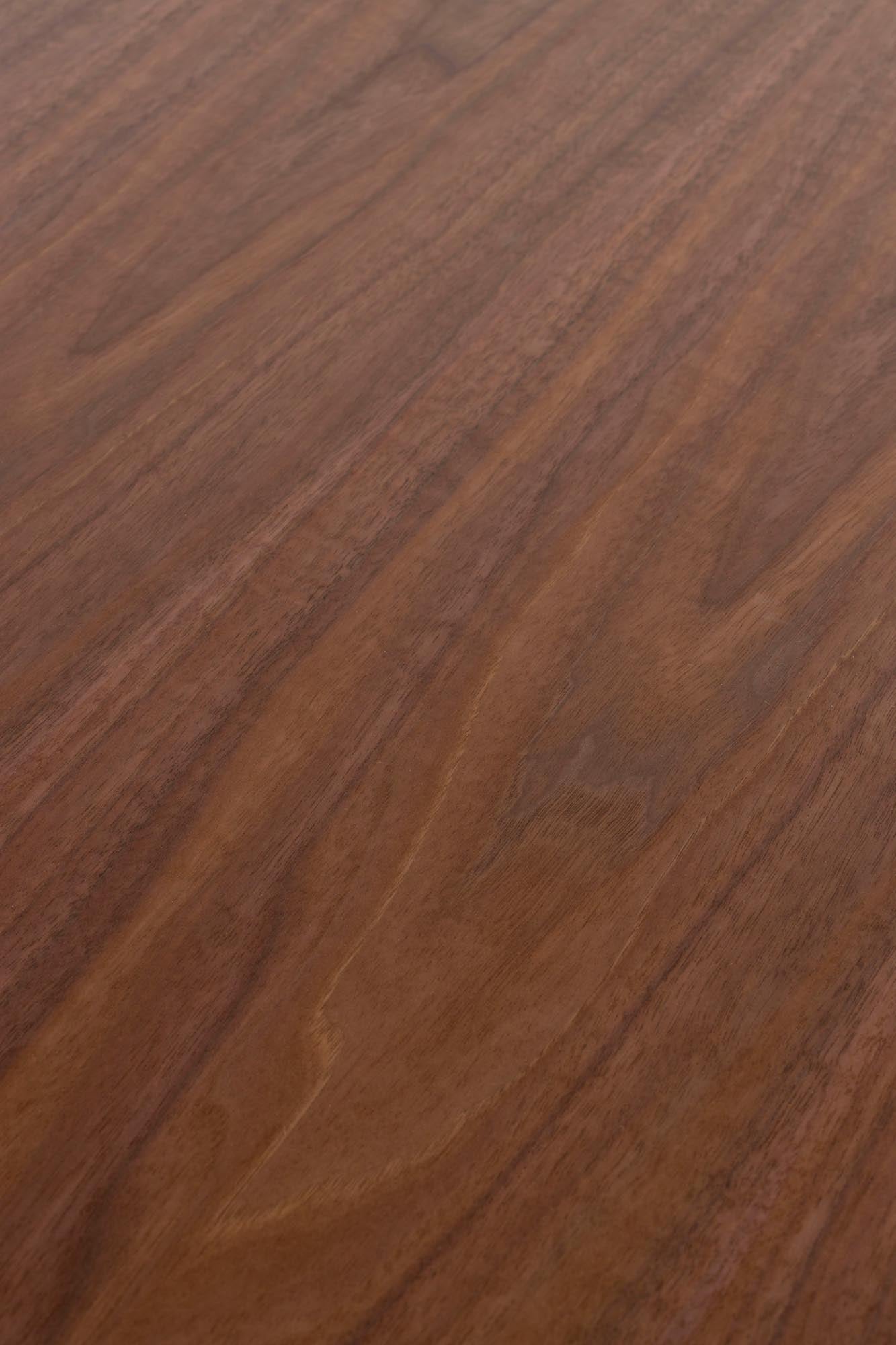 Eleganter Esstisch Laurent Walnut von White Label Living – ideal für kleine Räume, pflegeleichtes Material, harmoniert mit jedem Einrichtungsstil.