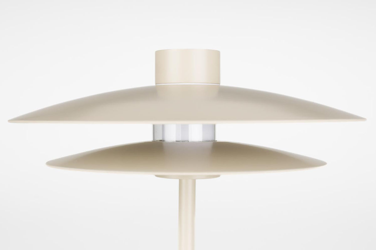 Tischleuchte Wubbo Beige in beige präsentiert im Onlineshop von KAQTU Design AG. Tischleuchte ist von White Label Living