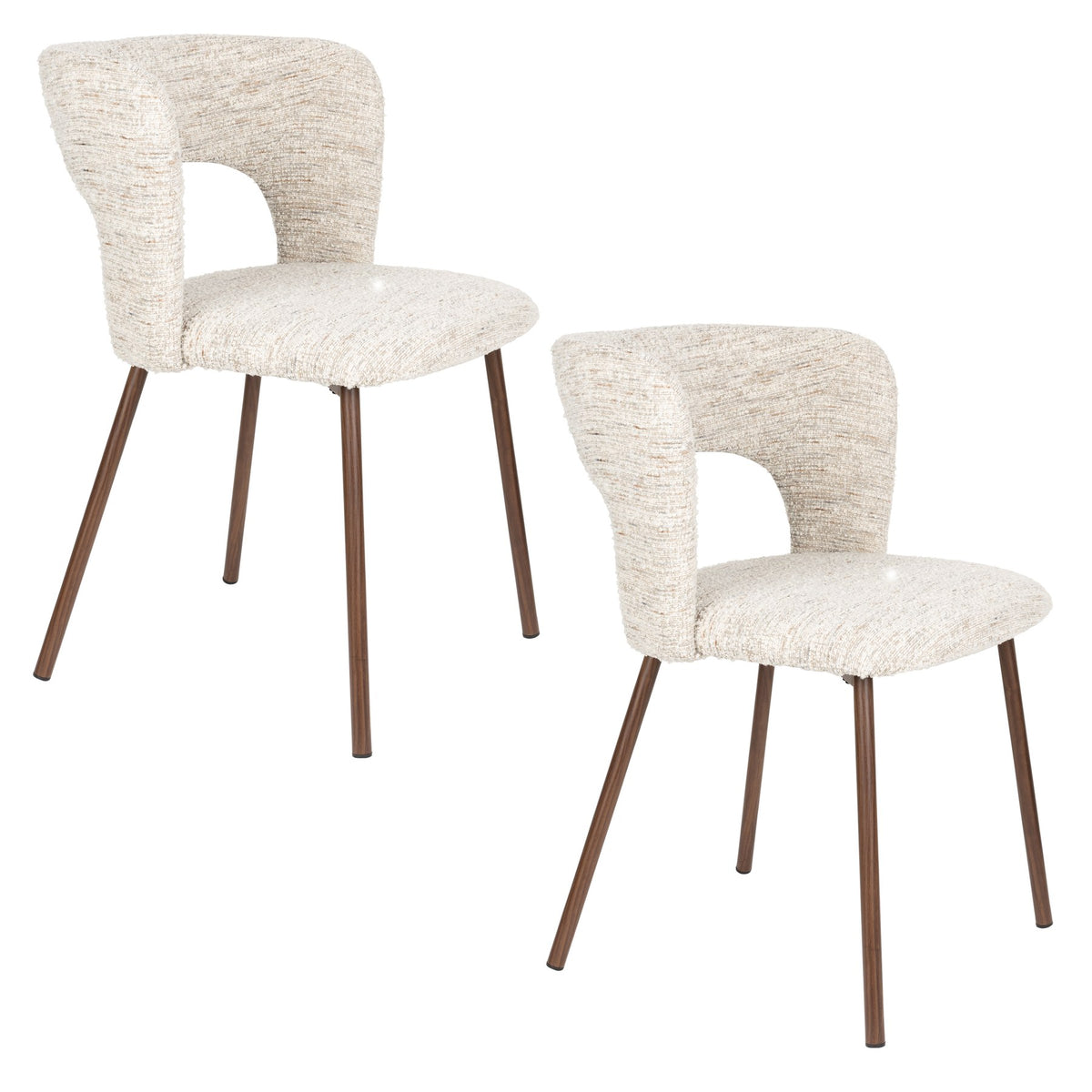 Stuhl Chelsea von White Label Living mit beigem, grob gewebtem Polsterbezug und schlankem Gestell mit bogenförmiger Rückenlehne.
