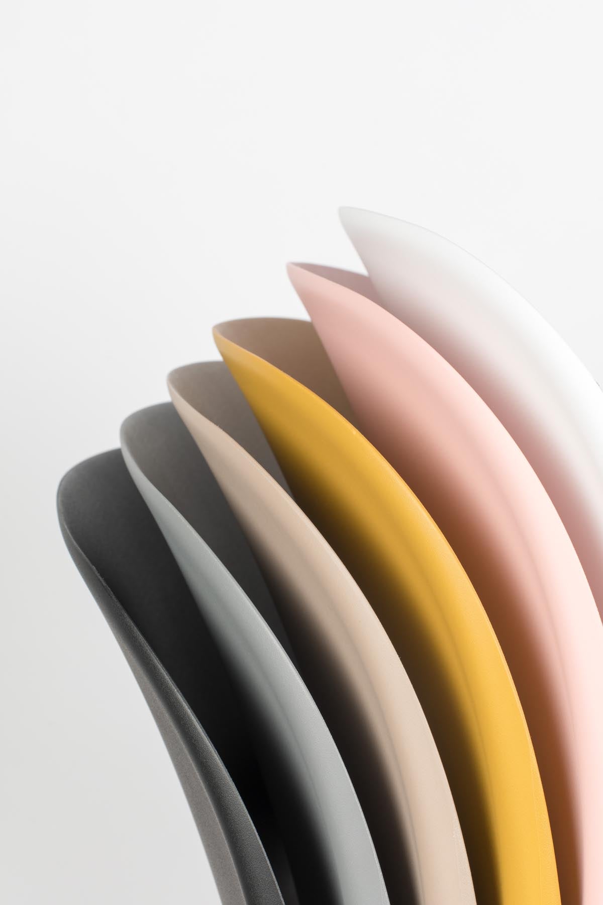 Stuhl STACKS in Schwarz präsentiert im Onlineshop von KAQTU Design AG. Stuhl ist von White Label Living