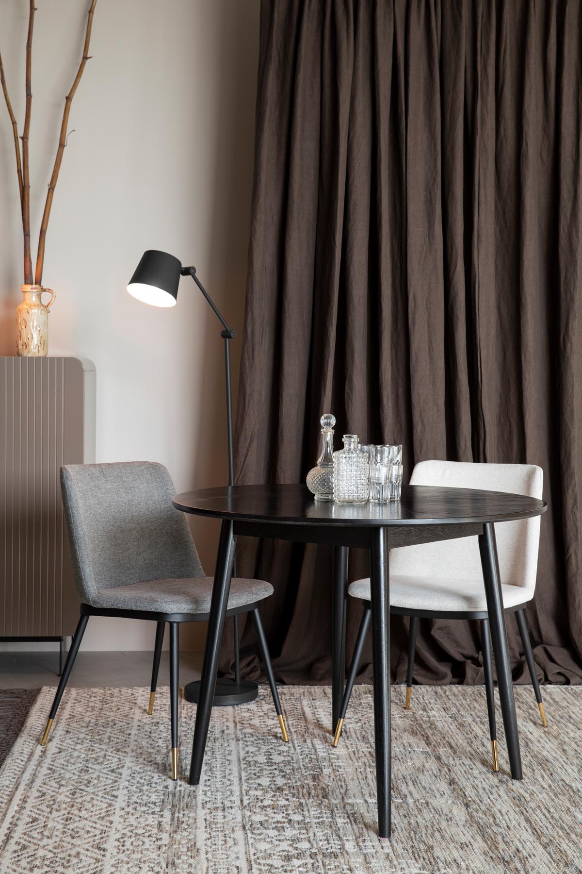 Stuhl LIONEL in Hellgrau präsentiert im Onlineshop von KAQTU Design AG. Stuhl ist von White Label Living