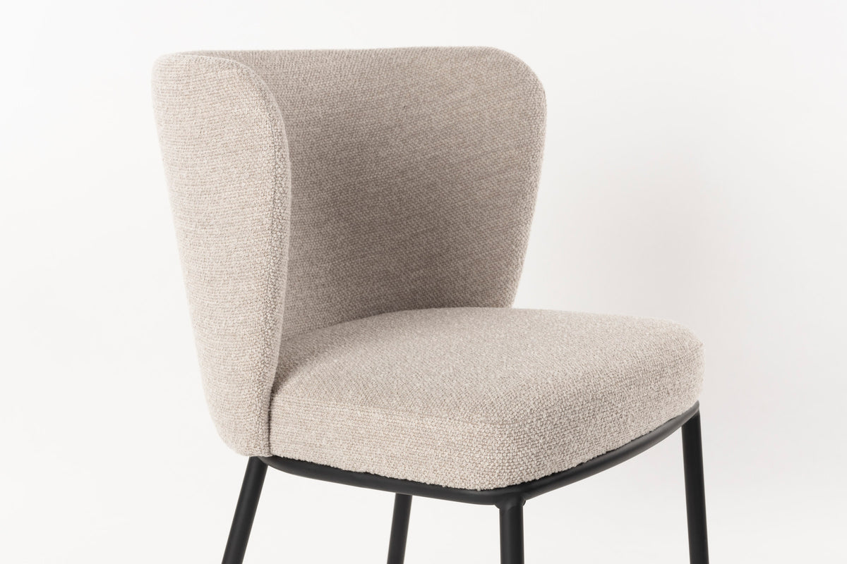 Guus Stuhl Beige in beige präsentiert im Onlineshop von KAQTU Design AG. Schalenstuhl ist von White Label Living