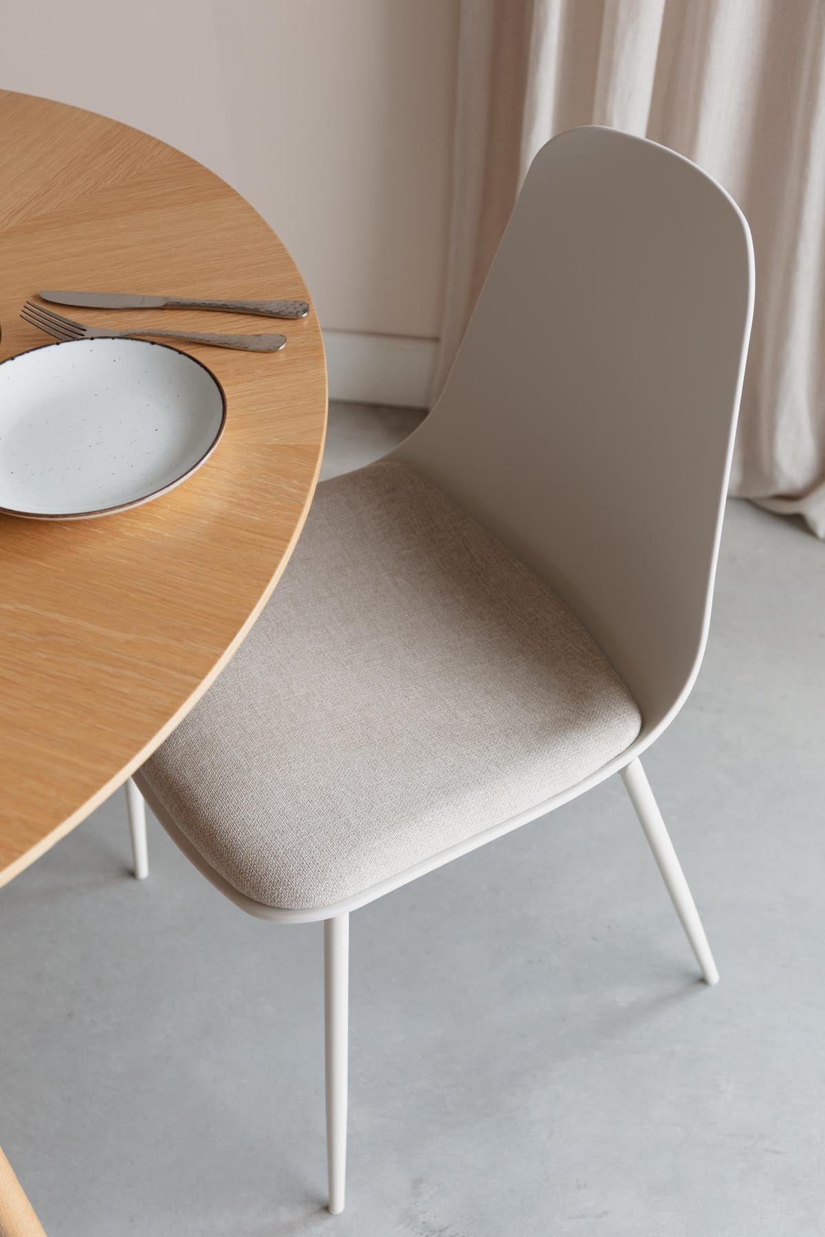Stuhl Jeffrey White in Weiss präsentiert im Onlineshop von KAQTU Design AG. Stuhl ist von White Label Living