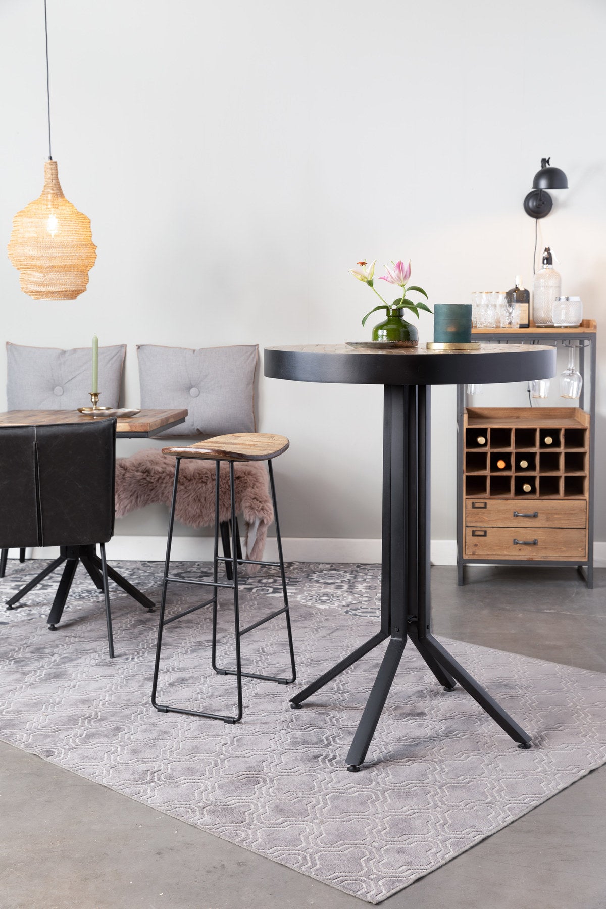 Barstuhl Tangle in Natur präsentiert im Onlineshop von KAQTU Design AG. Barstuhl ist von White Label Living