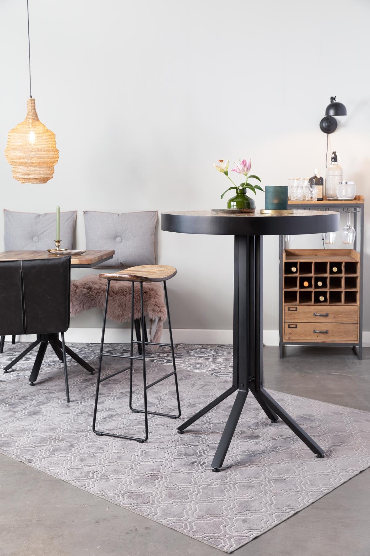 Barstuhl Tangle in Natur präsentiert im Onlineshop von KAQTU Design AG. Barstuhl ist von White Label Living