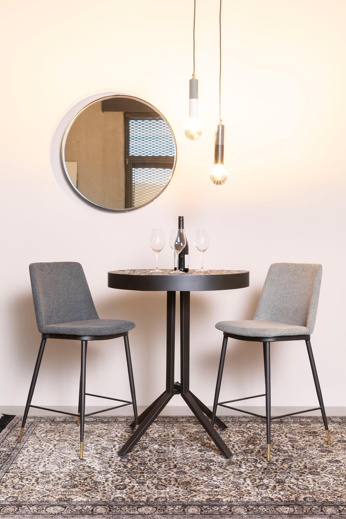 Barstuhl LIONEL in Dunkelgrau präsentiert im Onlineshop von KAQTU Design AG. Barstuhl ist von White Label Living