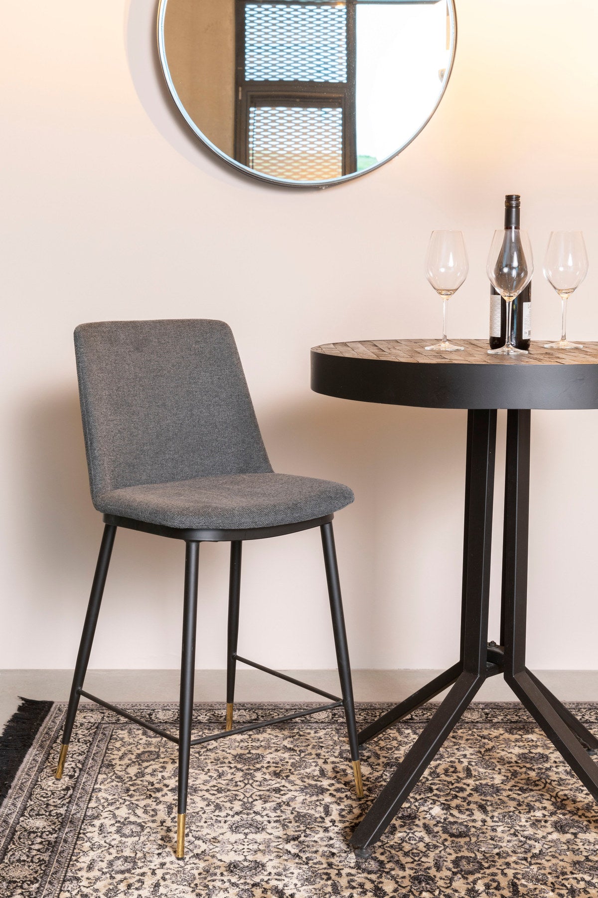 Barstuhl LIONEL in Grau präsentiert im Onlineshop von KAQTU Design AG. Barstuhl ist von White Label Living
