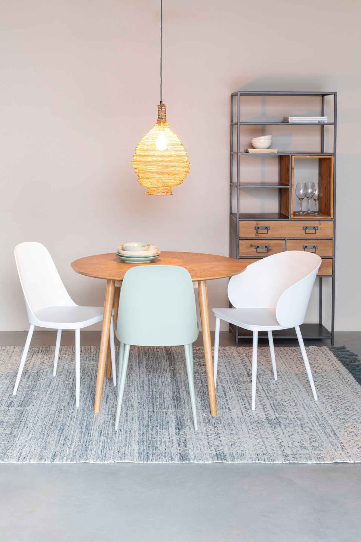 Tisch Fabio rund in Braun präsentiert im Onlineshop von KAQTU Design AG. Esstisch ist von White Label Living