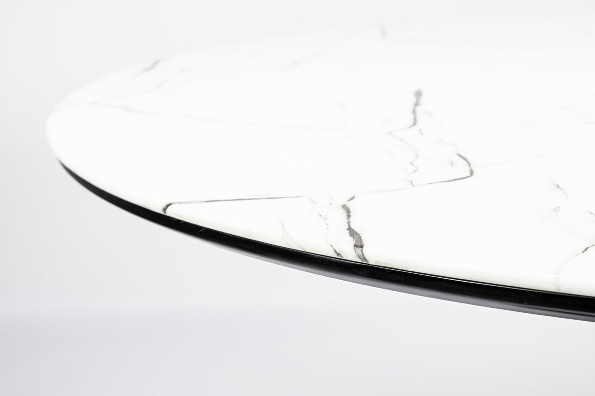 Tisch MARU WHITE in Weiss präsentiert im Onlineshop von KAQTU Design AG. Esstisch ist von White Label Living