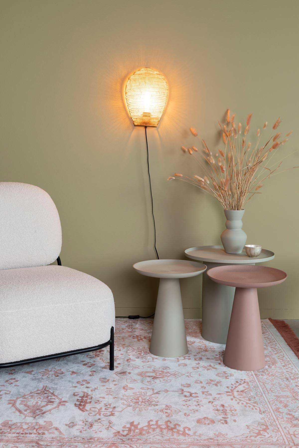 Beistelltisch Sverre rund in Weiss präsentiert im Onlineshop von KAQTU Design AG. Beistelltisch ist von White Label Living