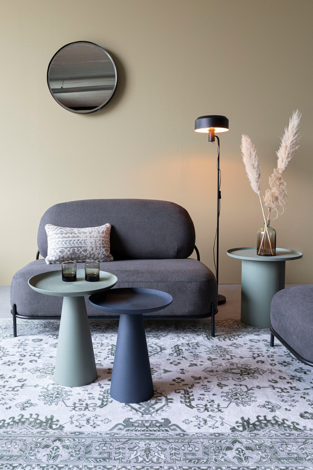 Beistelltisch Sverre rund in Grün präsentiert im Onlineshop von KAQTU Design AG. Beistelltisch ist von White Label Living