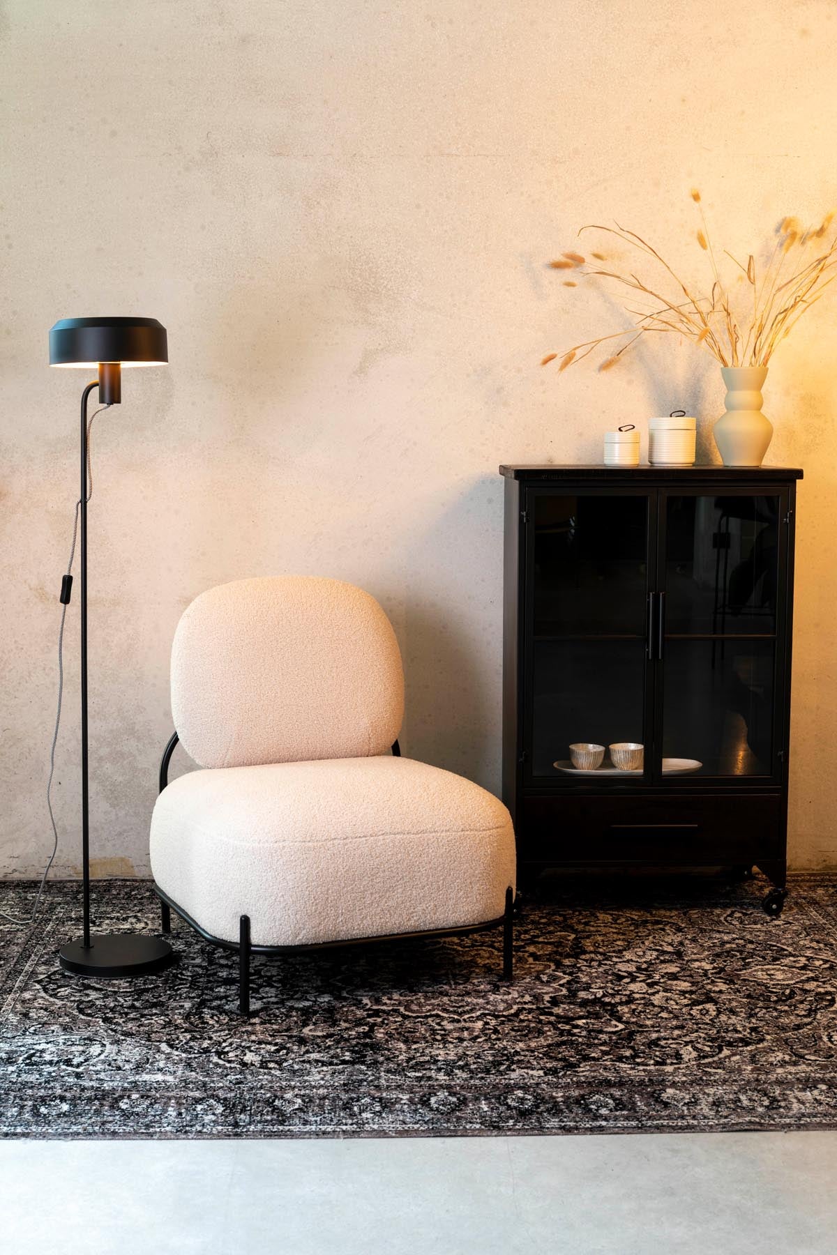 Sessel POLLY in Elfenbein präsentiert im Onlineshop von KAQTU Design AG. Sessel ist von White Label Living