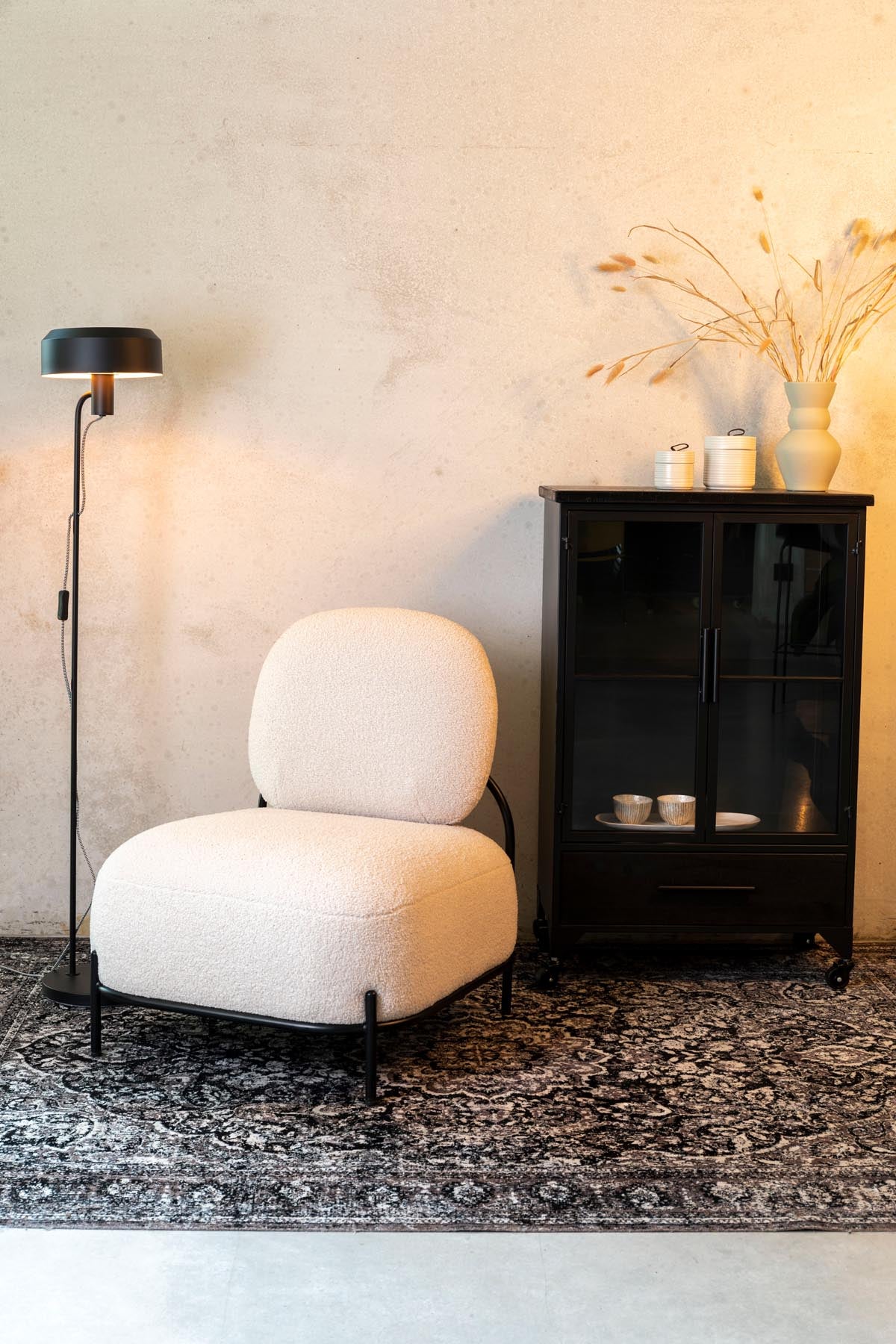 Sessel POLLY in Elfenbein präsentiert im Onlineshop von KAQTU Design AG. Sessel ist von White Label Living