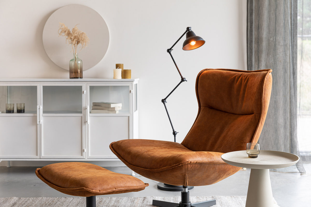 Loungesessel JOHN in Braun präsentiert im Onlineshop von KAQTU Design AG. Sessel ist von White Label Living