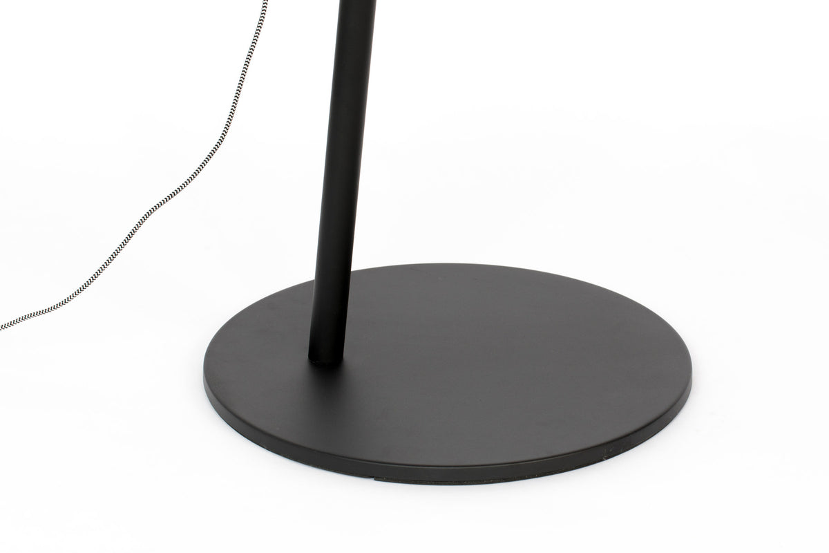 Stehleuchte TOKIO in Schwarz präsentiert im Onlineshop von KAQTU Design AG. Stehleuchte ist von White Label Living