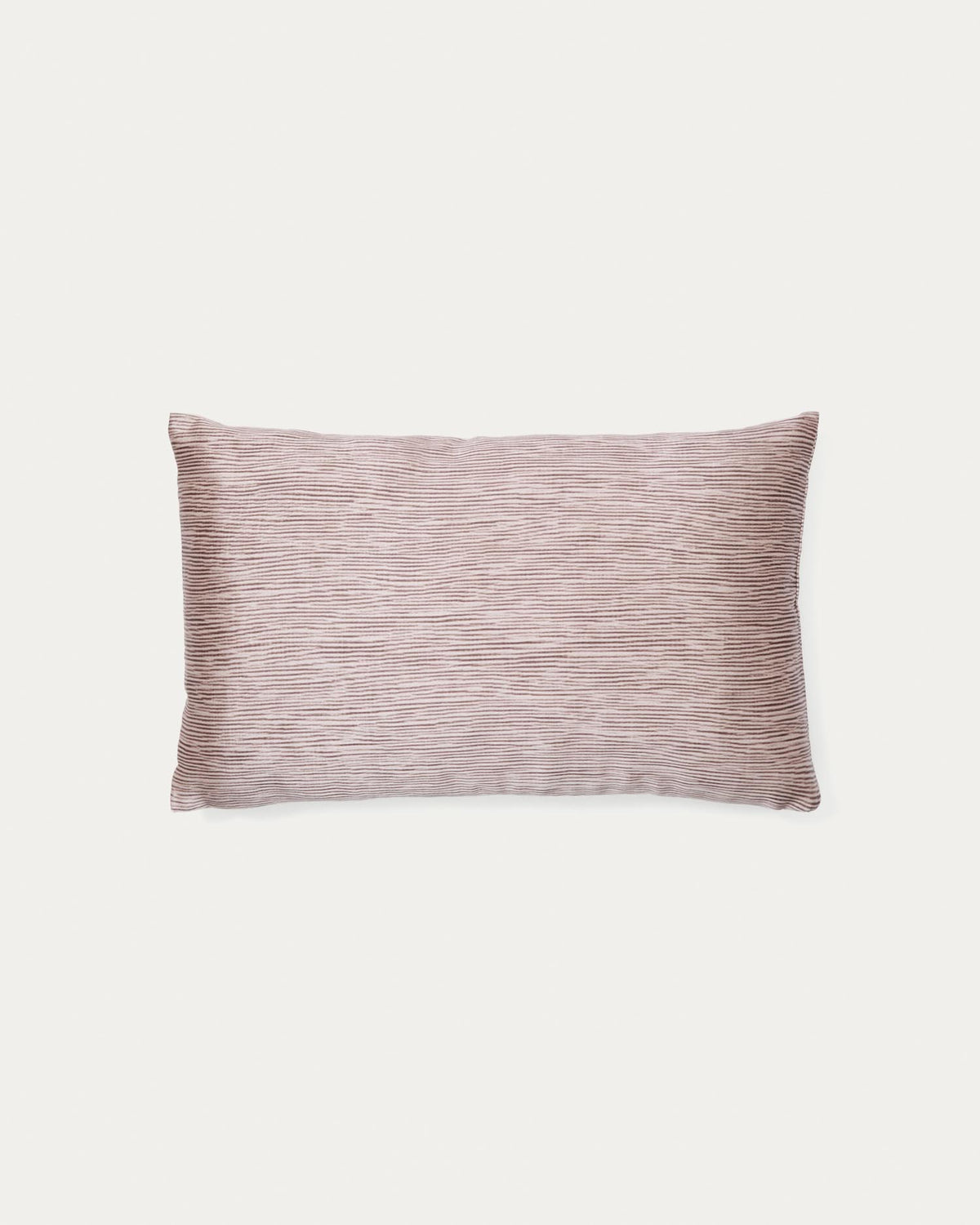 Kissenbezug Mirca Struktur terrakotta 50 x 30 cm in Rosa präsentiert im Onlineshop von KAQTU Design AG. Deko Kissenbezug ist von Kave Home