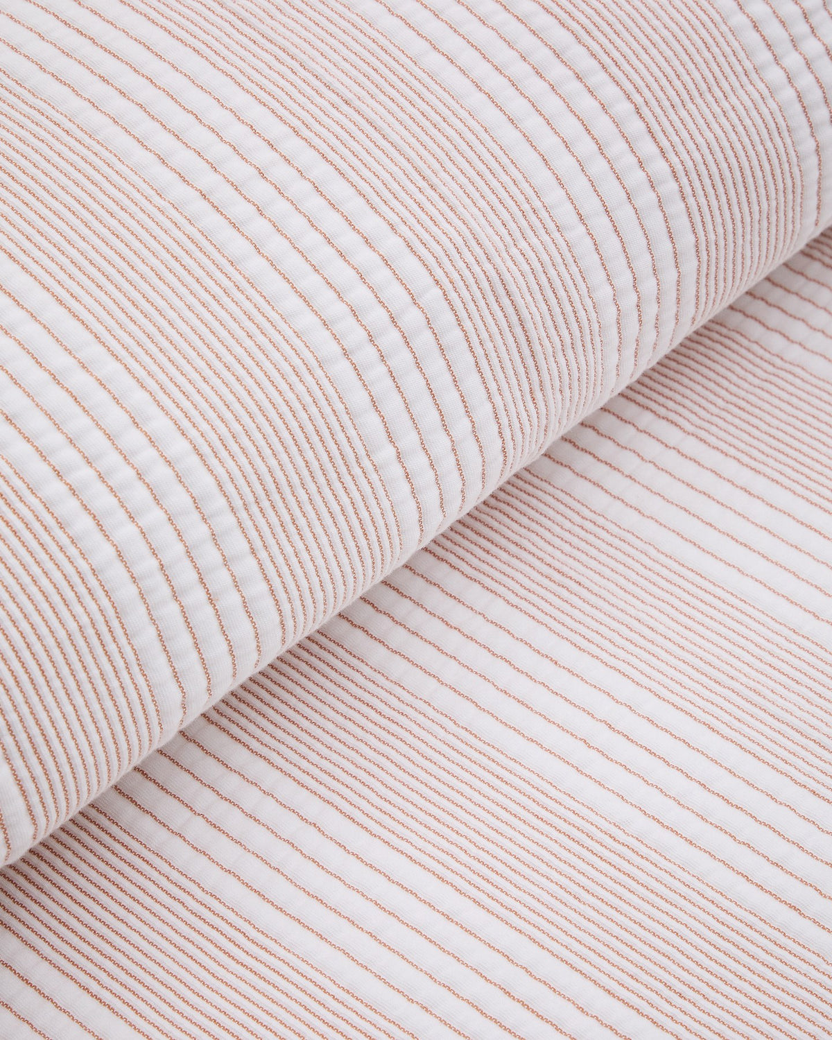Rot-beige gestreifte Tagesdecke aus 100% Baumwolle mit Steppoptik, Grösse 240 x 260 cm, für Betten 150/160 cm.