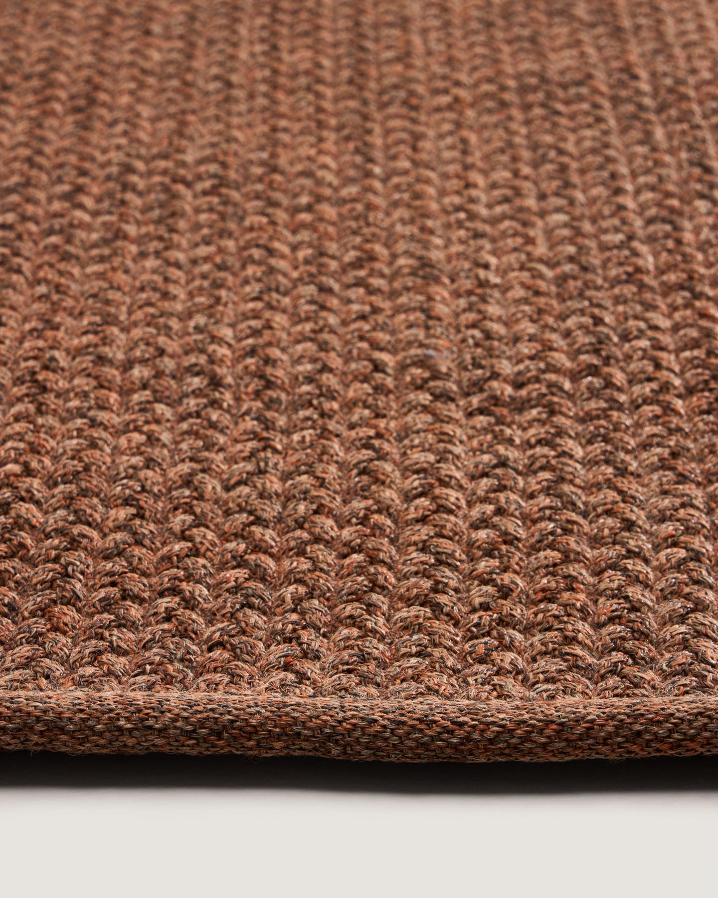 Teppich Despas aus synthetischen Fasern terrakotta 160 x 230 cm in Terrakotta präsentiert im Onlineshop von KAQTU Design AG. Teppich ist von Kave Home