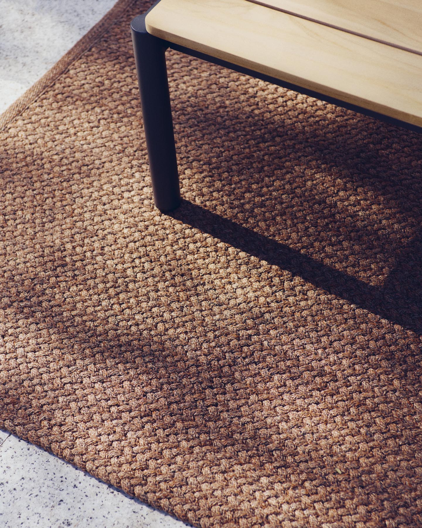 Teppich Despas aus synthetischen Fasern terrakotta 160 x 230 cm in Terrakotta präsentiert im Onlineshop von KAQTU Design AG. Teppich ist von Kave Home