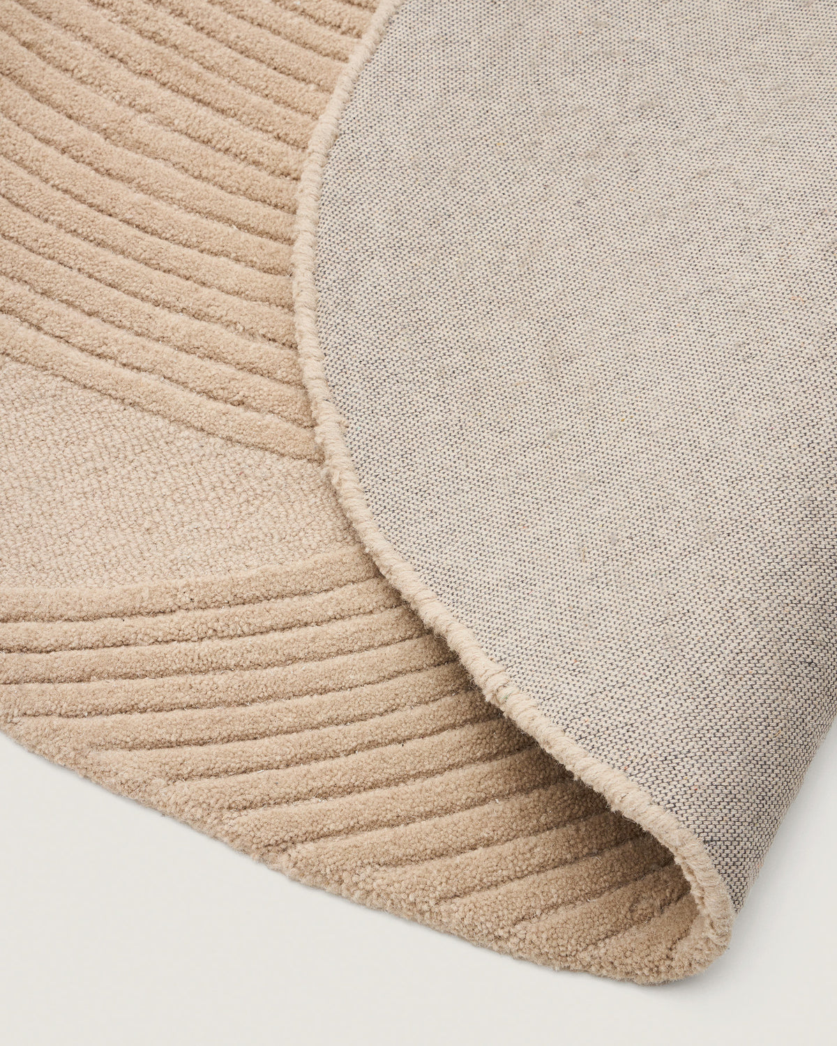 Rechteckiger Teppich Domm von Kave Home aus Wolle in Ecru mit Jacquard-Muster
