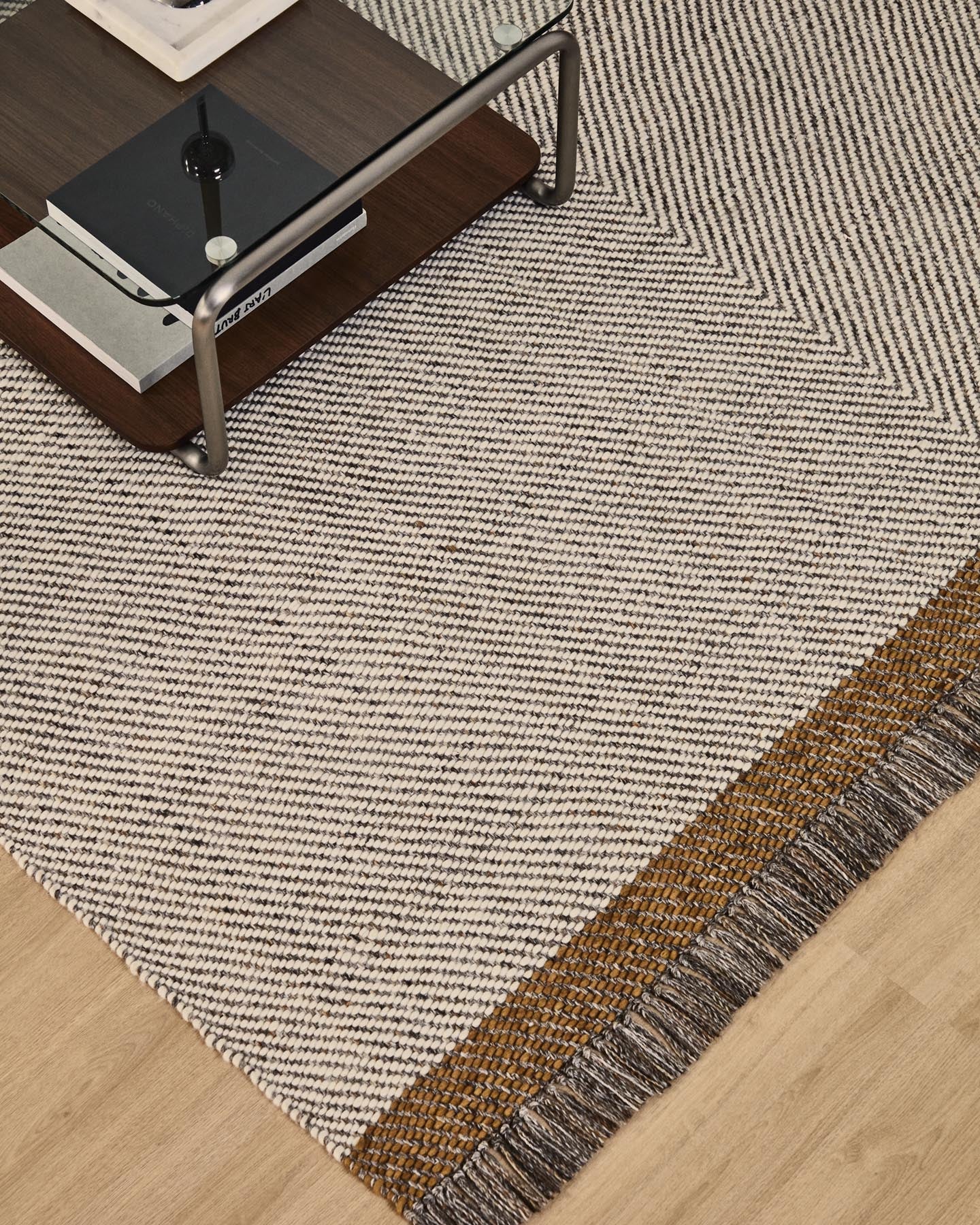 Wollteppich Brina mit Jacquard-Fischgrätmuster, beige, 230 x 160 cm in Beige präsentiert im Onlineshop von KAQTU Design AG. Teppich ist von Kave Home