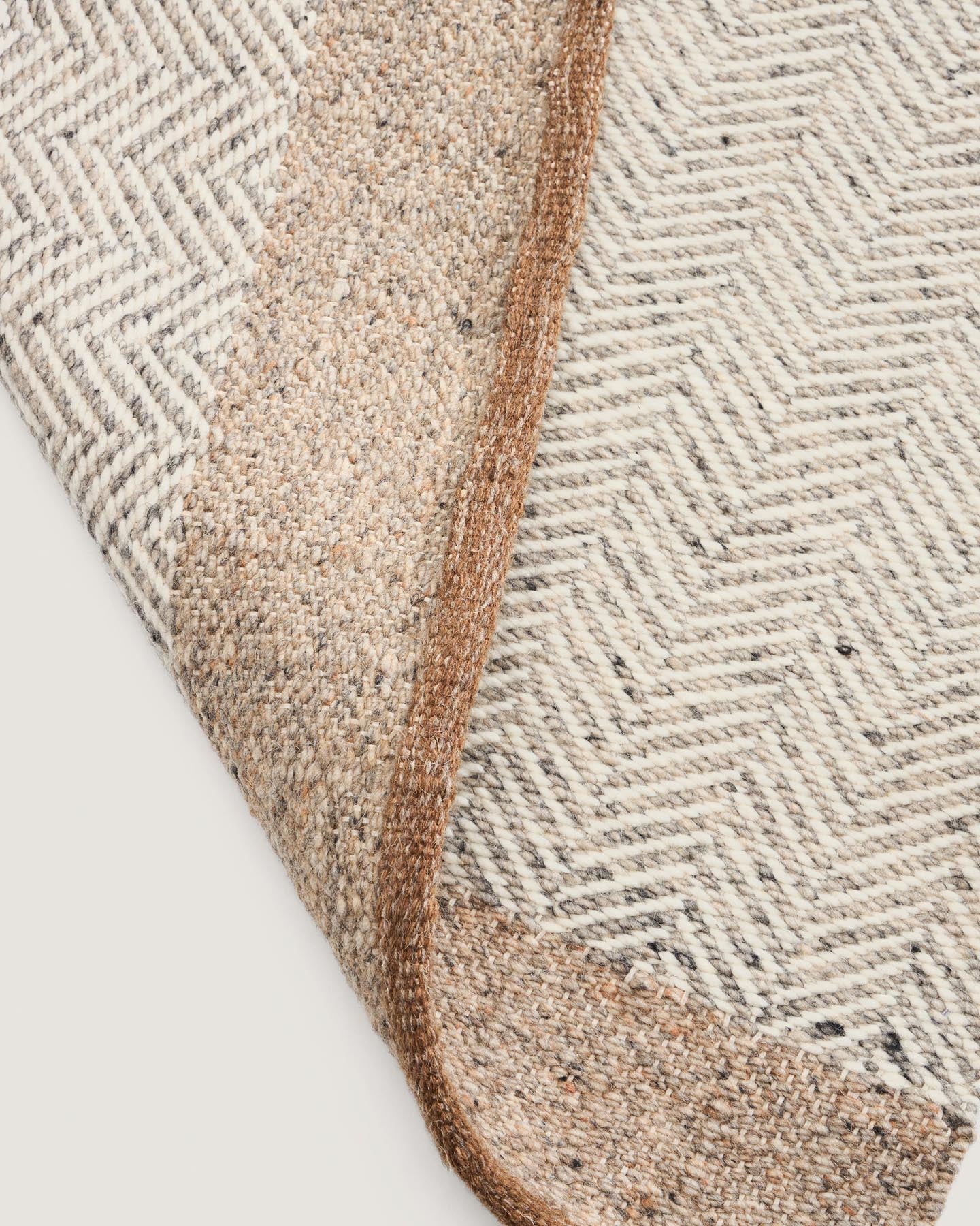 Läufer aus Wolle Nifelia mit Jacquard-Muster, beige, 200 x 80 cm in Beige präsentiert im Onlineshop von KAQTU Design AG. Teppich ist von Kave Home
