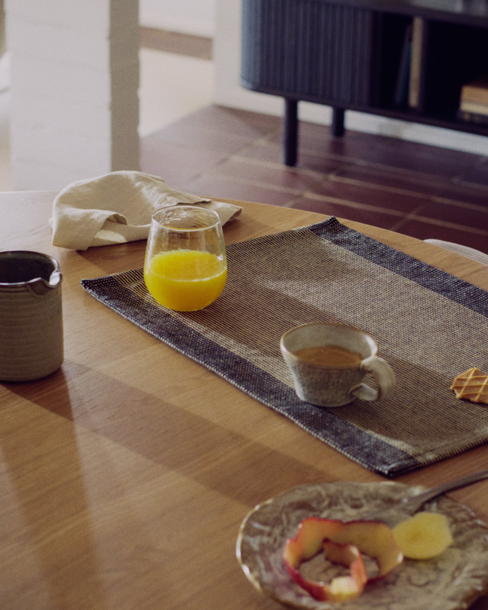 Set Briven mit 2 Tischdecken aus 100 % Baumwolle, Schwarz, 35 x 50 cm in Schwarz präsentiert im Onlineshop von KAQTU Design AG. Tischdecke ist von Kave Home