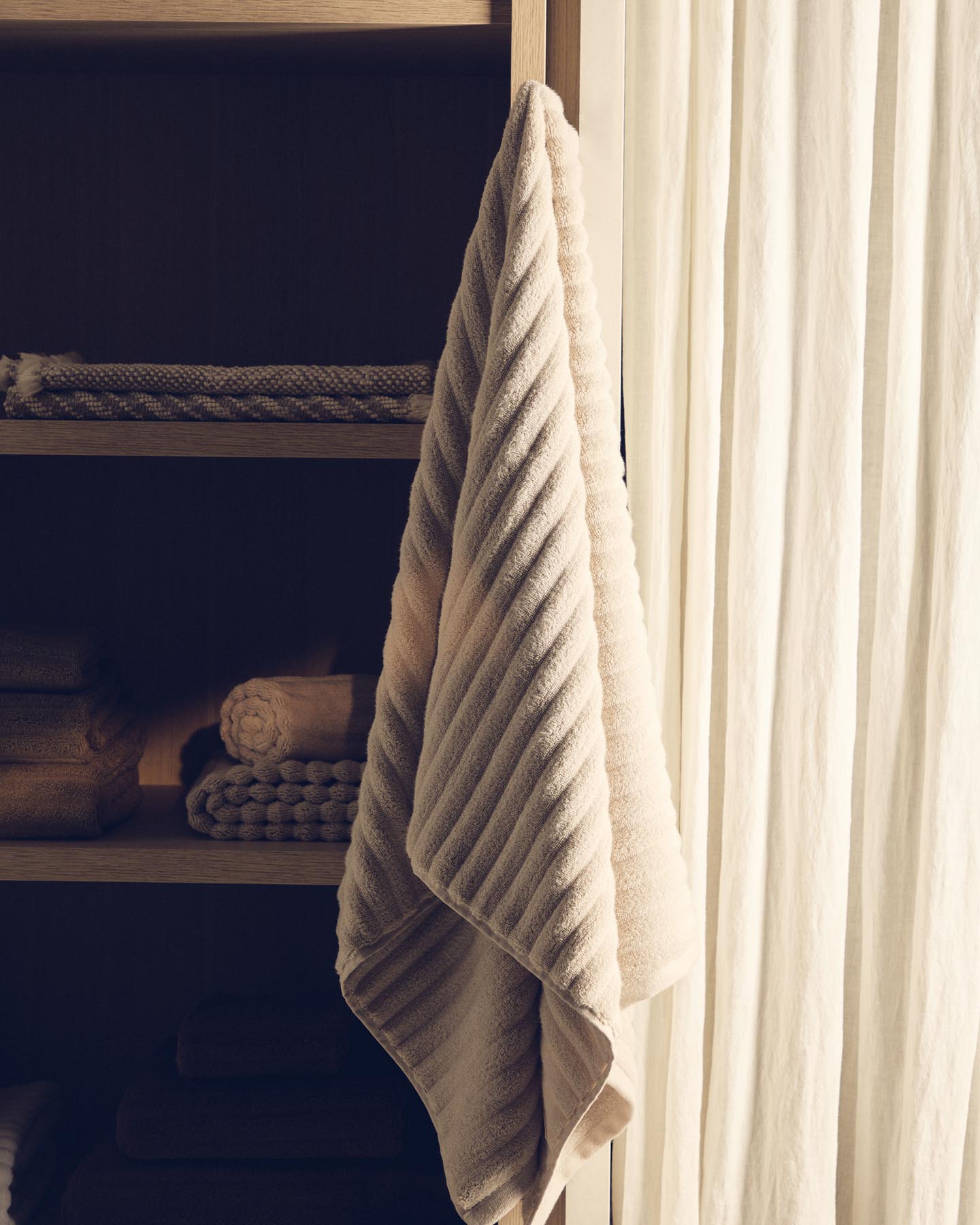 Handtuch Navira aus 100 % Baumwolle, beige, 50 x 90 cm in Beige präsentiert im Onlineshop von KAQTU Design AG. Handtuch ist von Kave Home