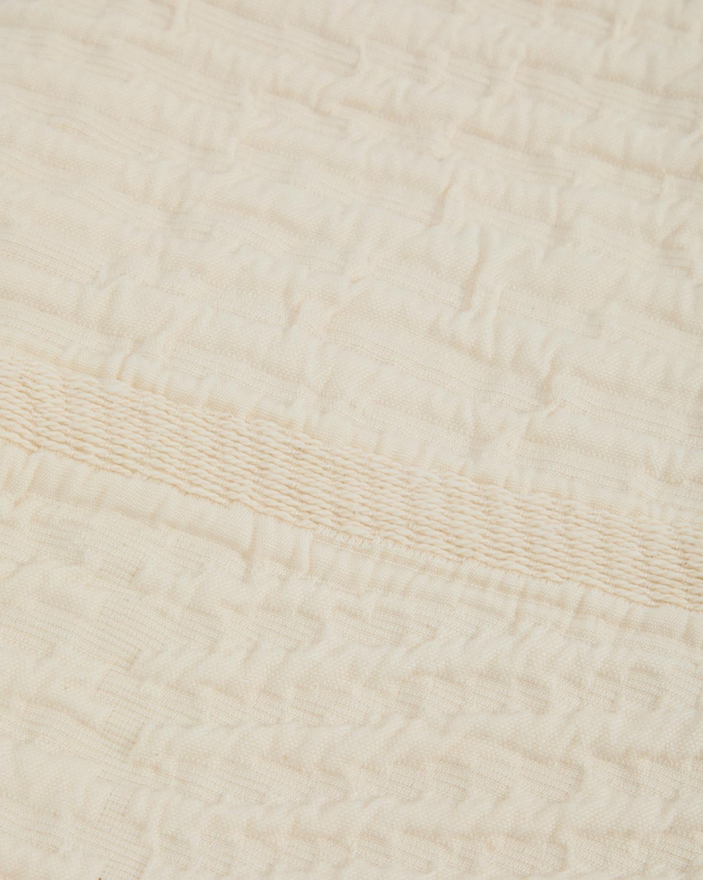 Tagesdecke Zenti aus 100 % Baumwoll-Chenille mit beidseitigem Zebra-Jacquardmuster für 150/160 Betten in Hellbraun präsentiert im Onlineshop von KAQTU Design AG. Duvet ist von Kave Home