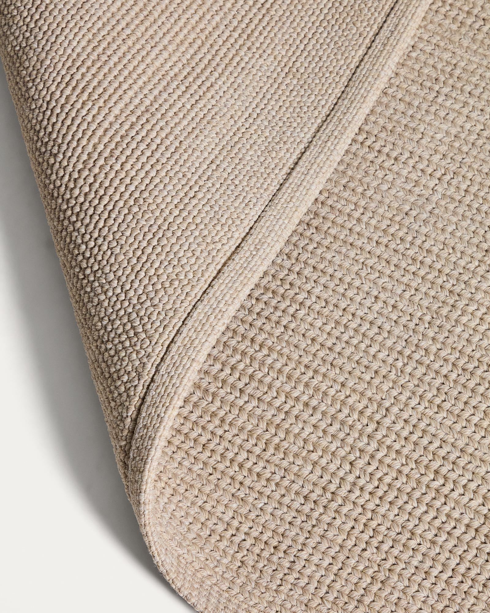 Eleganter Outdoor-Teppich Turiane in Ecru, 160 x 230 cm, aus robusten Synthetikfasern, ideal für Garten und Terrasse.
