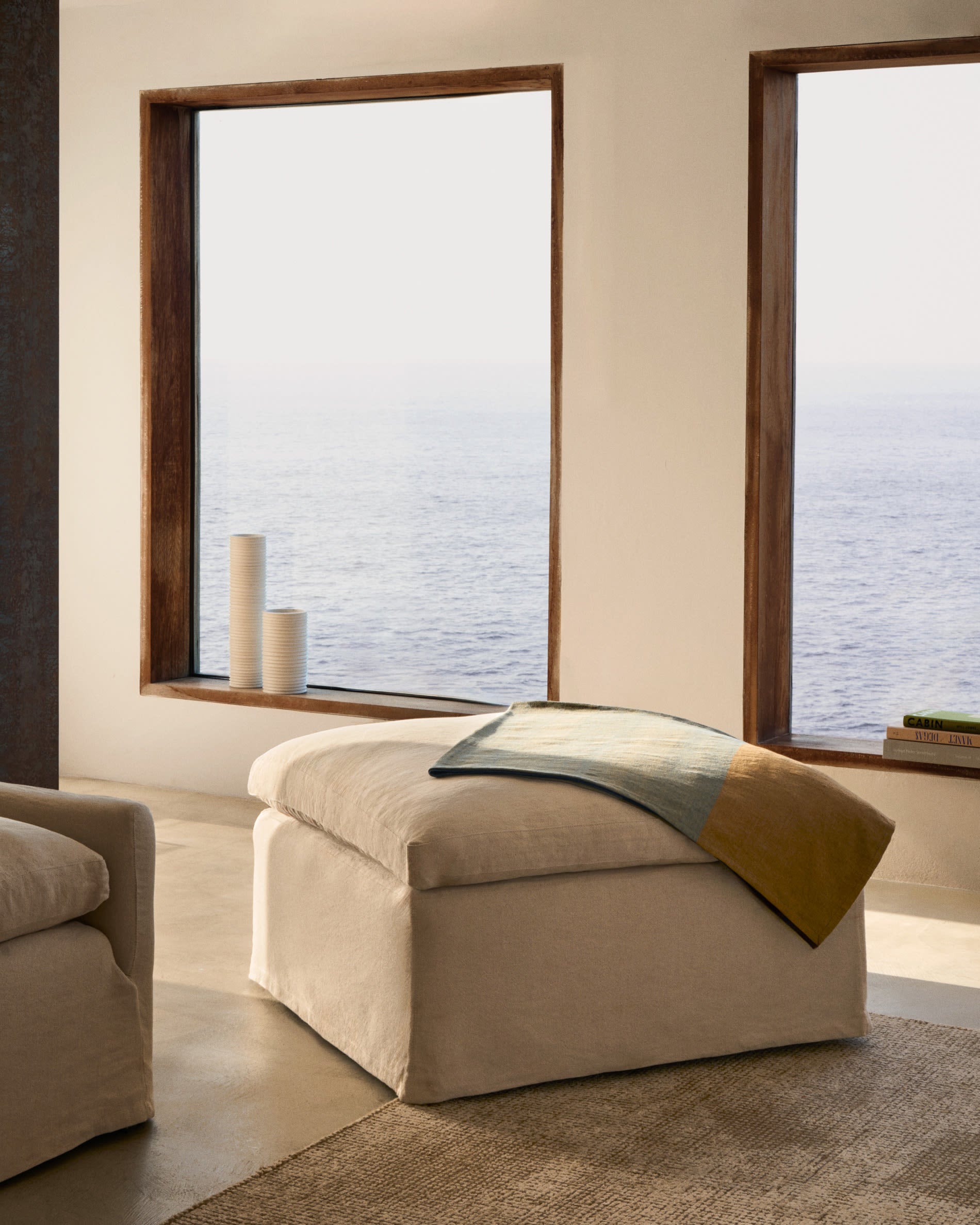 Eleganter Susi Teppich aus Wolle und Bambusviskose in Grün, 160x230 cm, von Kave Home. Perfekt für stilvolle Räume.