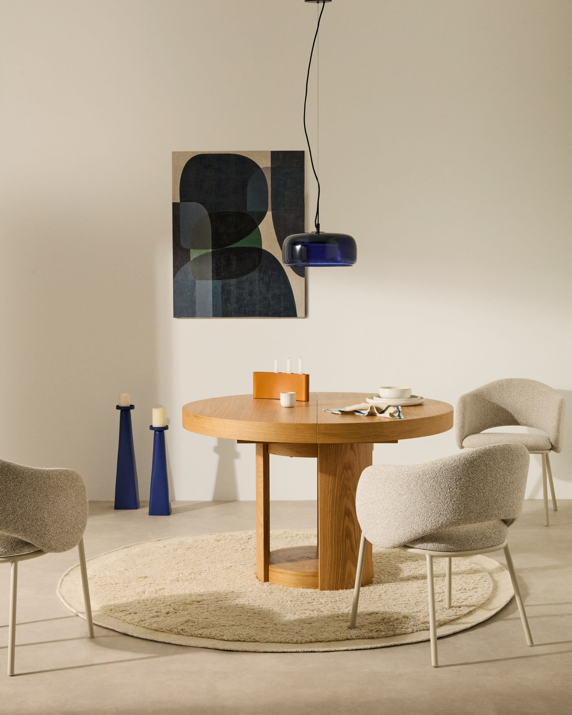 Runder Wollteppich Marely in Beige, Ø 200 cm, von Kave Home. Perfekt für stilvolle und behagliche Wohnräume.