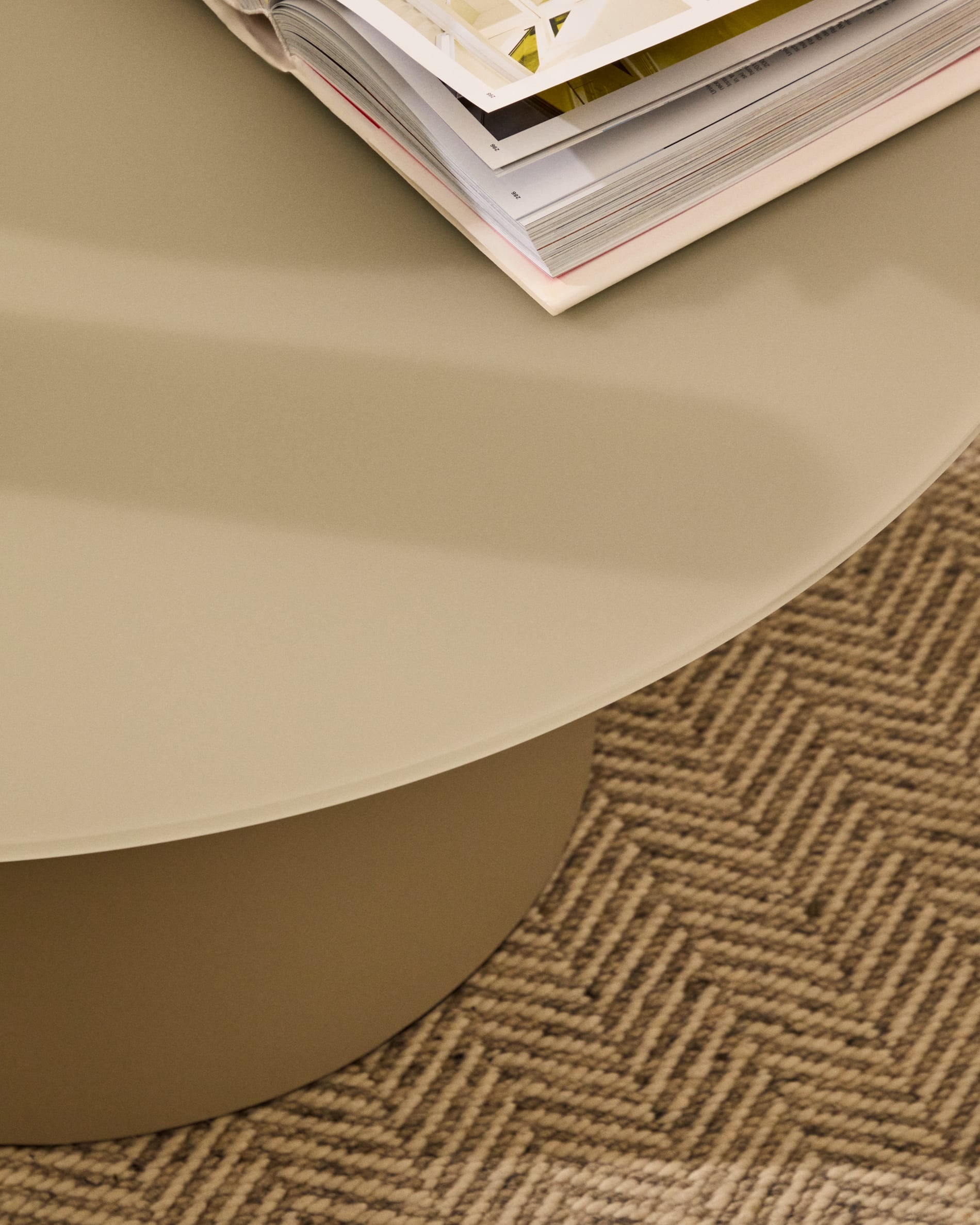 Eleganter Nifelia Jacquard-Teppich aus hochwertiger Wolle in Beige, 160 x 230 cm. Ideal für jedes Zuhause, vereint Stil und Komfort.