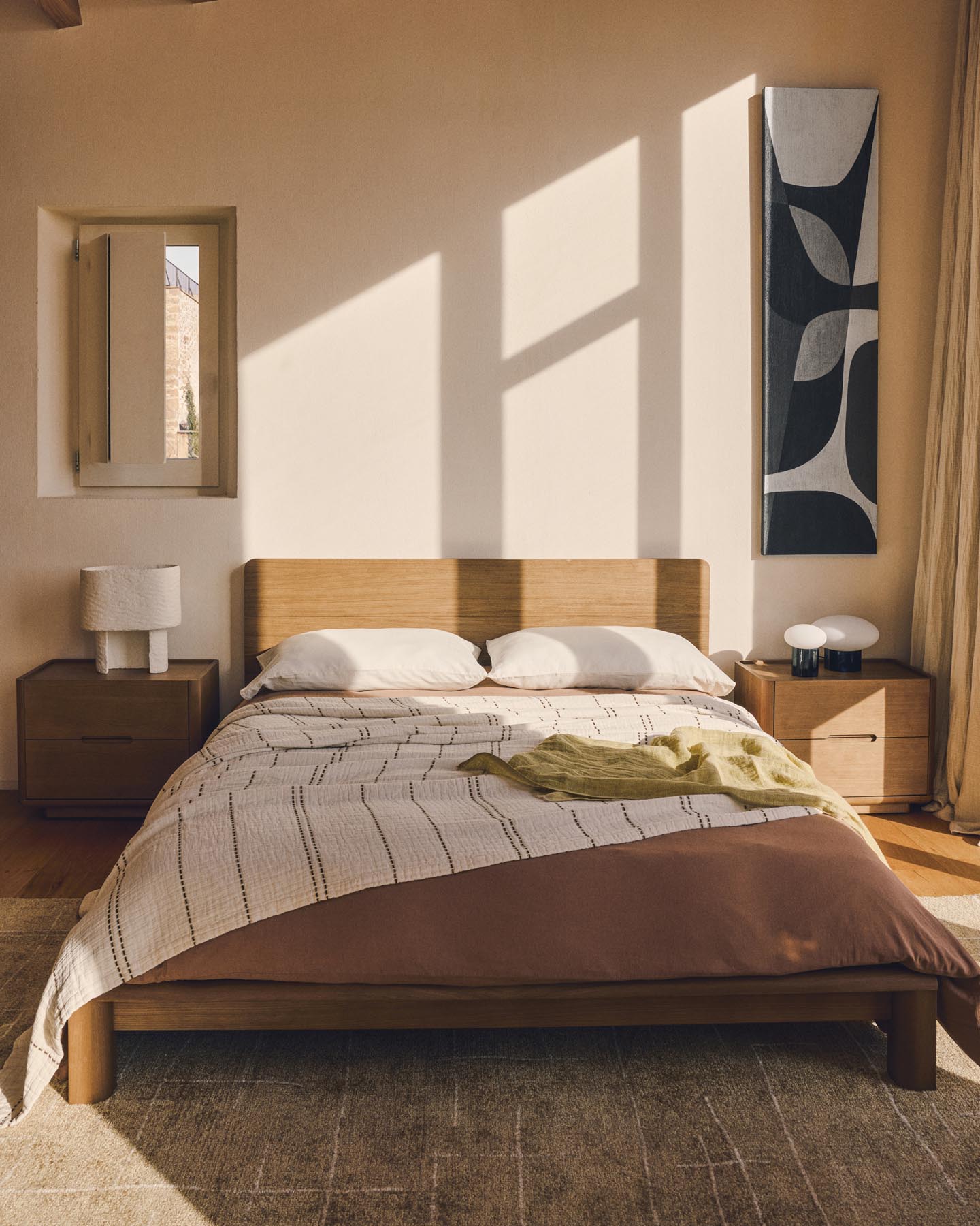 Tagesdecke Siloda aus Doppelgaze aus Baumwolle mit beigen Streifen für 150/160-cm-Betten in Beige präsentiert im Onlineshop von KAQTU Design AG. Bettwäsche ist von Kave Home