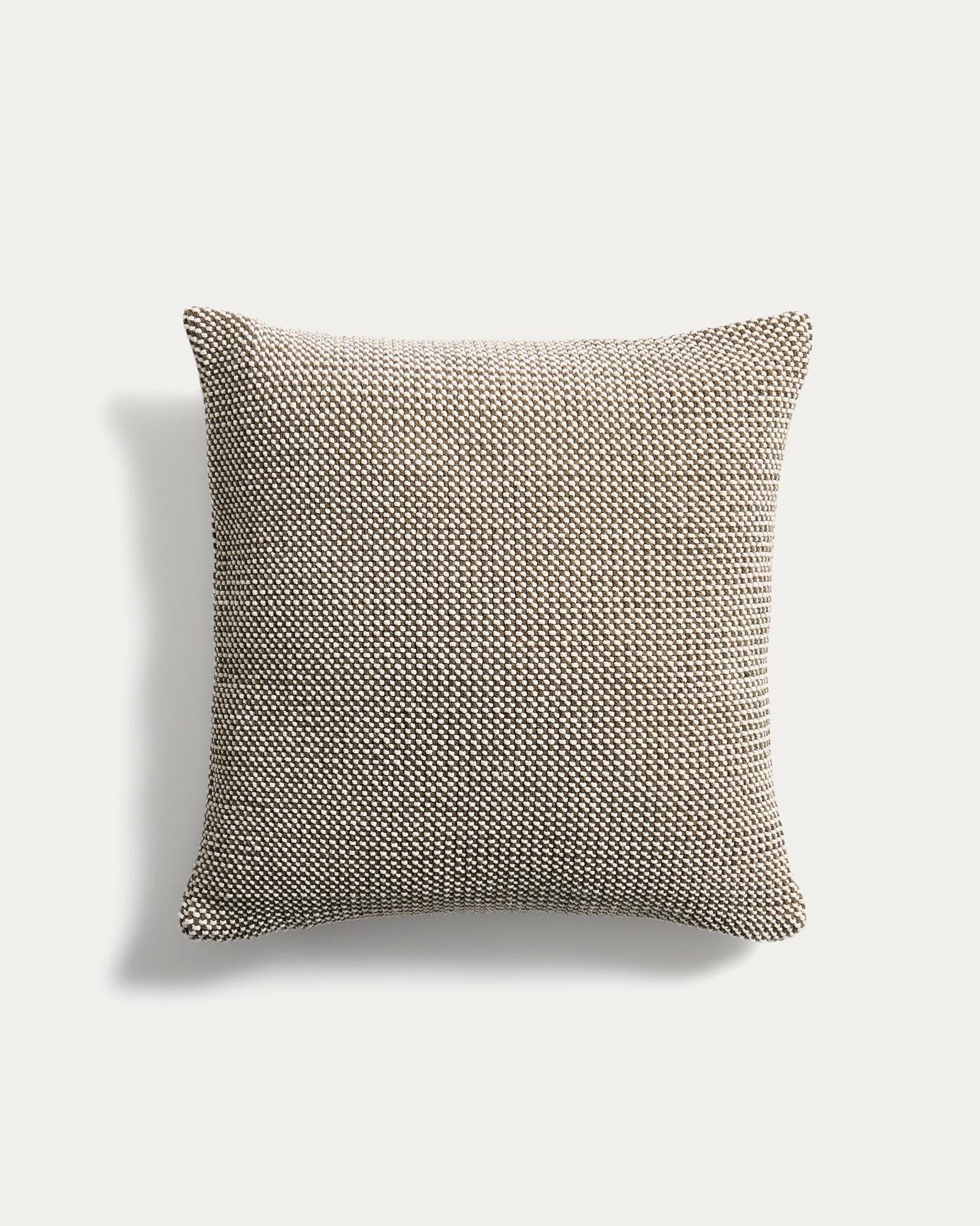 Kissenbezug Narida aus 100 % Baumwolljacquard in Grün, 50 x 50 cm in Grün präsentiert im Onlineshop von KAQTU Design AG. Deko Kissenbezug ist von Kave Home